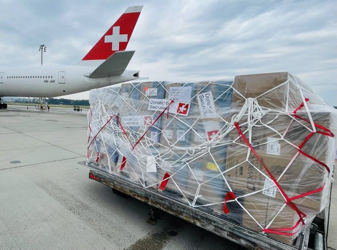 Bantuan medis dari Swiss menuju ke Jakarta