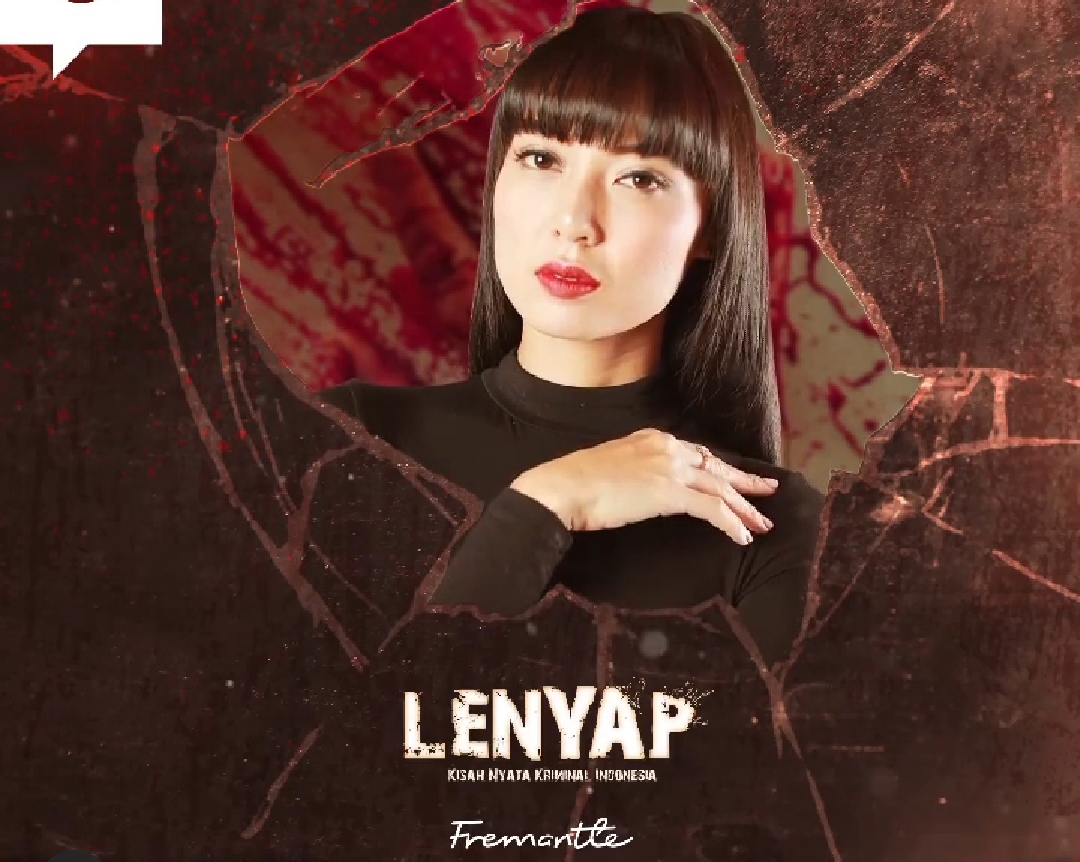 Aktris yang bergelar sarjana hukum, Marissa Jeffryna, membawakan podcast kisah kriminal, Lenyap,  dengan gaya investigatif.