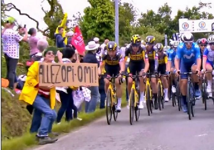 Penonton yang menyebabkan kecelakaan di Etape I Tour de France