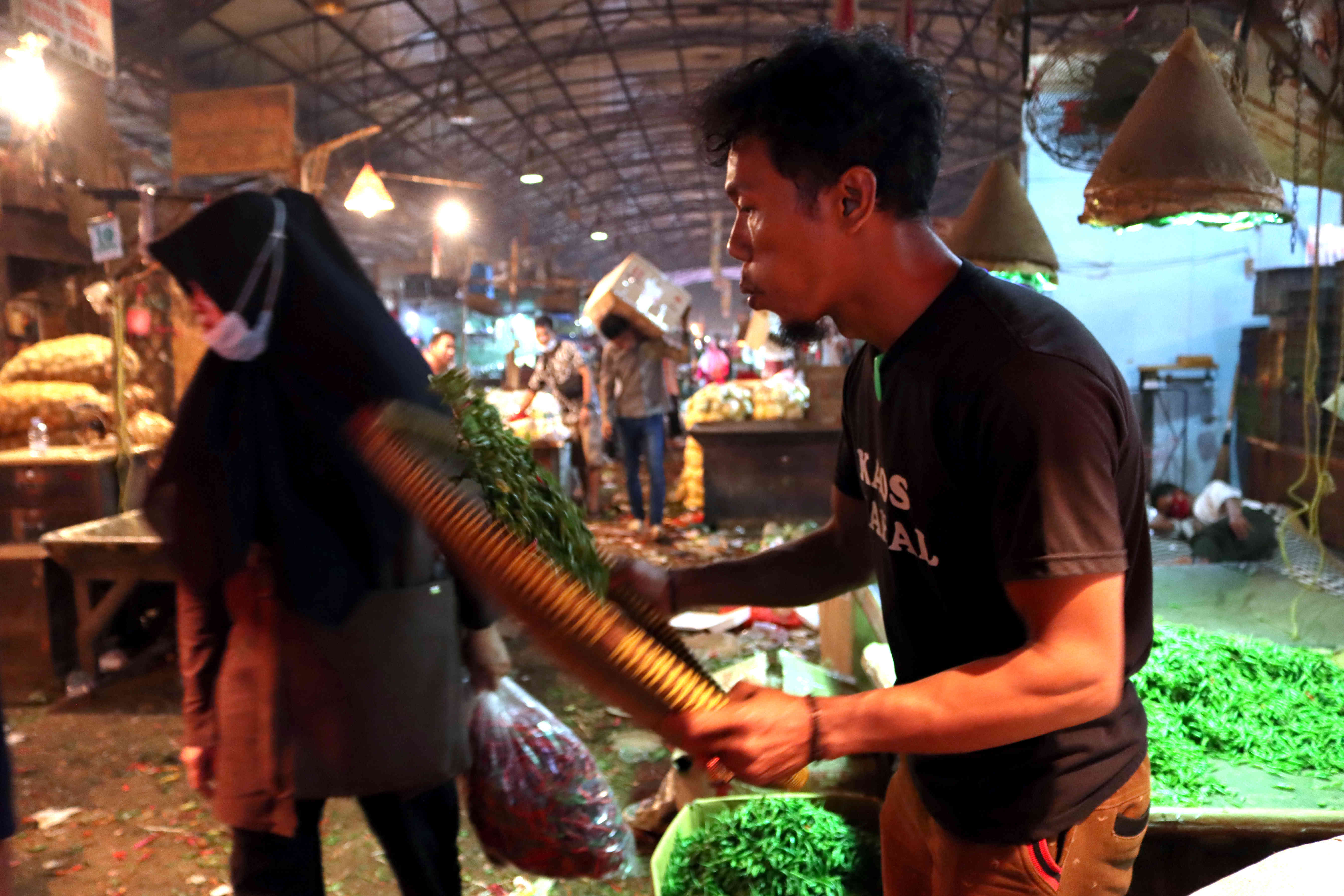 Ilustrasi: Warga tidak mengenakan masker