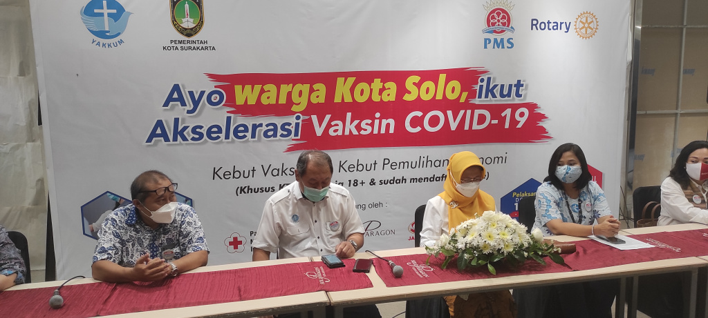 Sejumlah pengurus organisasi sosial di Surakarta, Jawa Tengah, menyatakan komitmennya membantu akselerasi vaksinasi