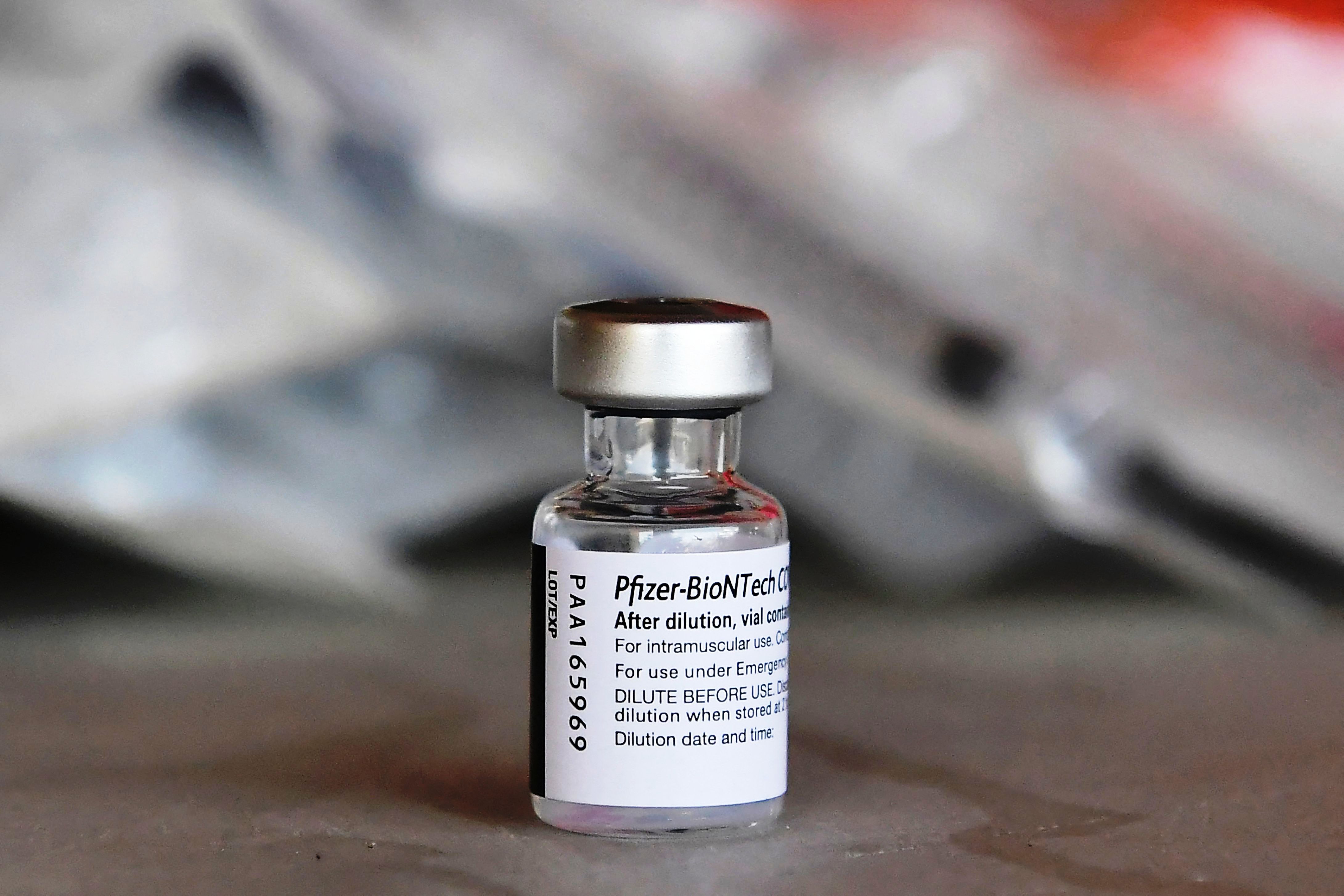 Vaksin covid-19 Pfizer.