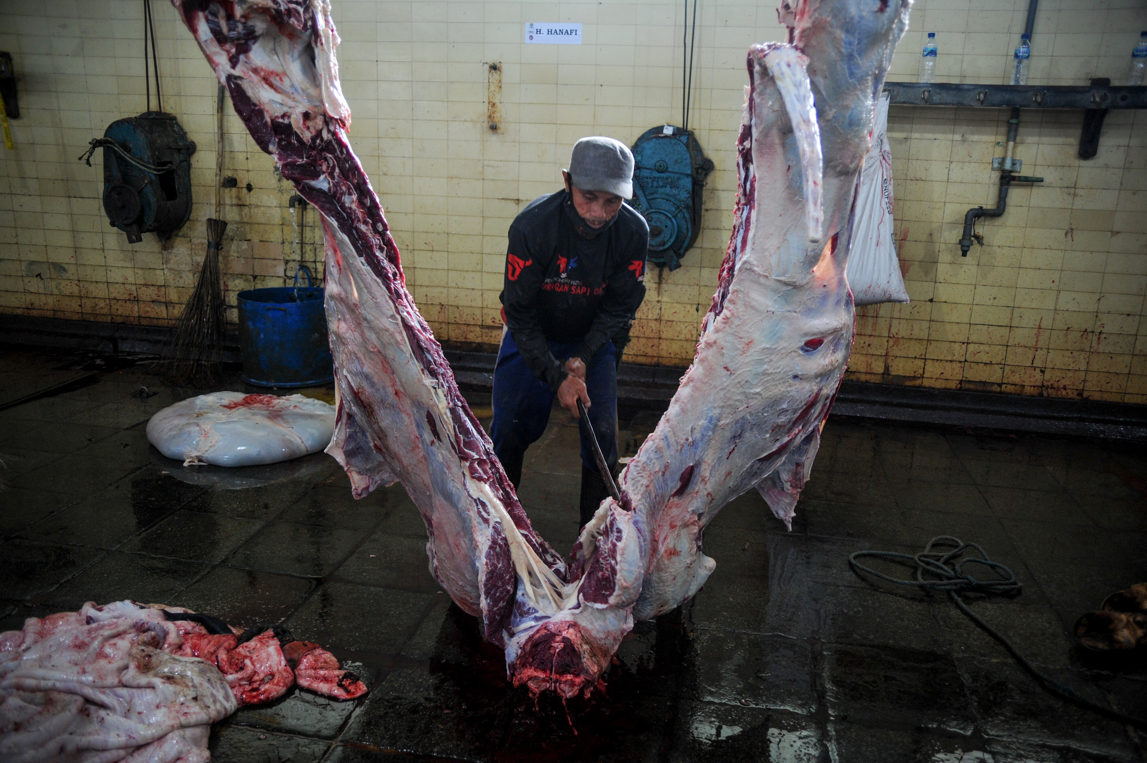 Pemotongan hewan kurban di Kota Bandung, Jawa Barat