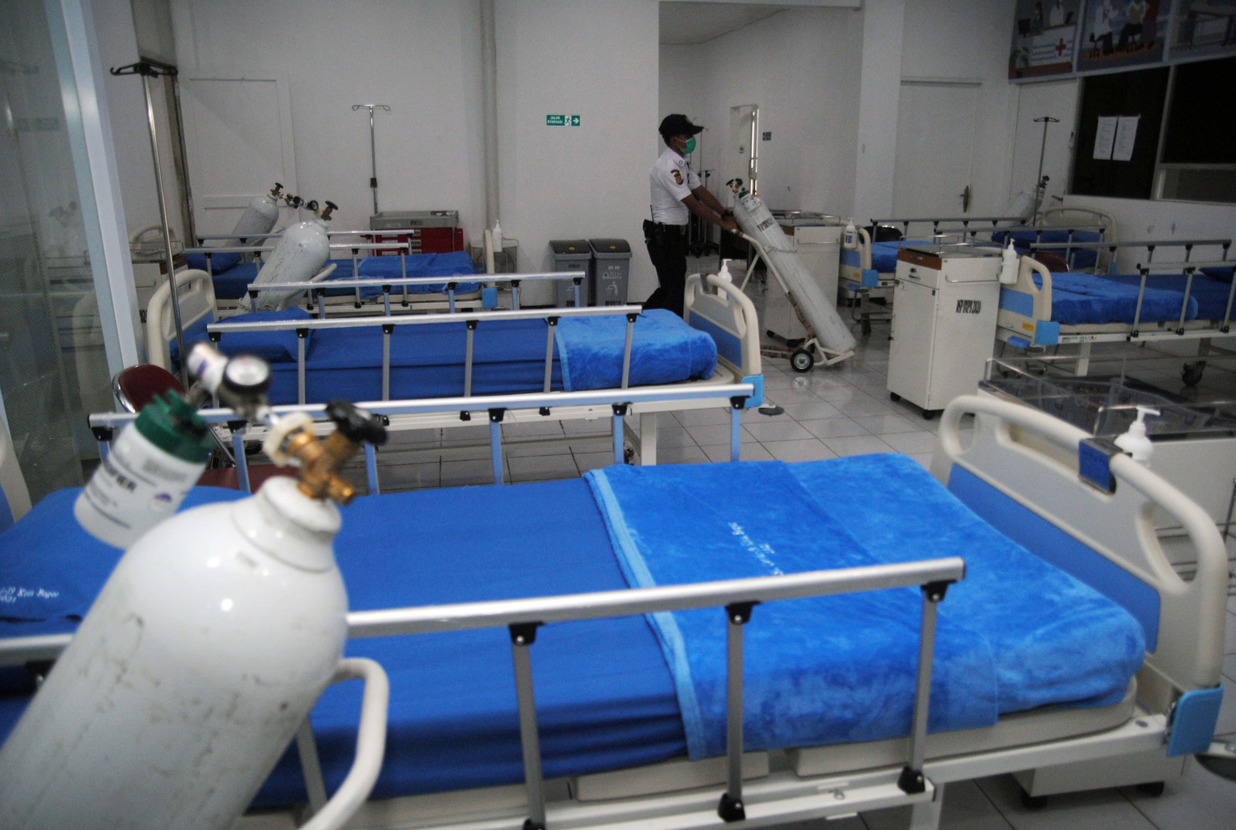 Ilustrasi tempat tidur pasien covid-19