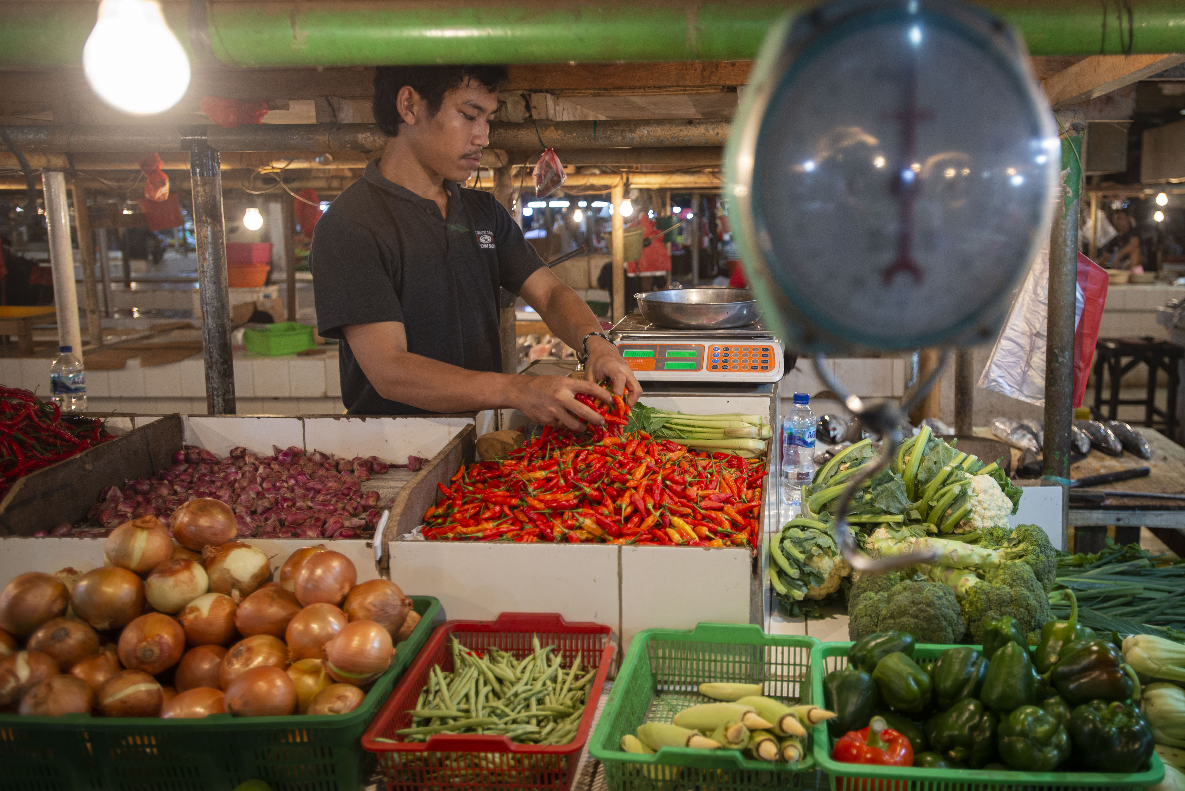 Ilustrasi perdagangan di pasar tradisional