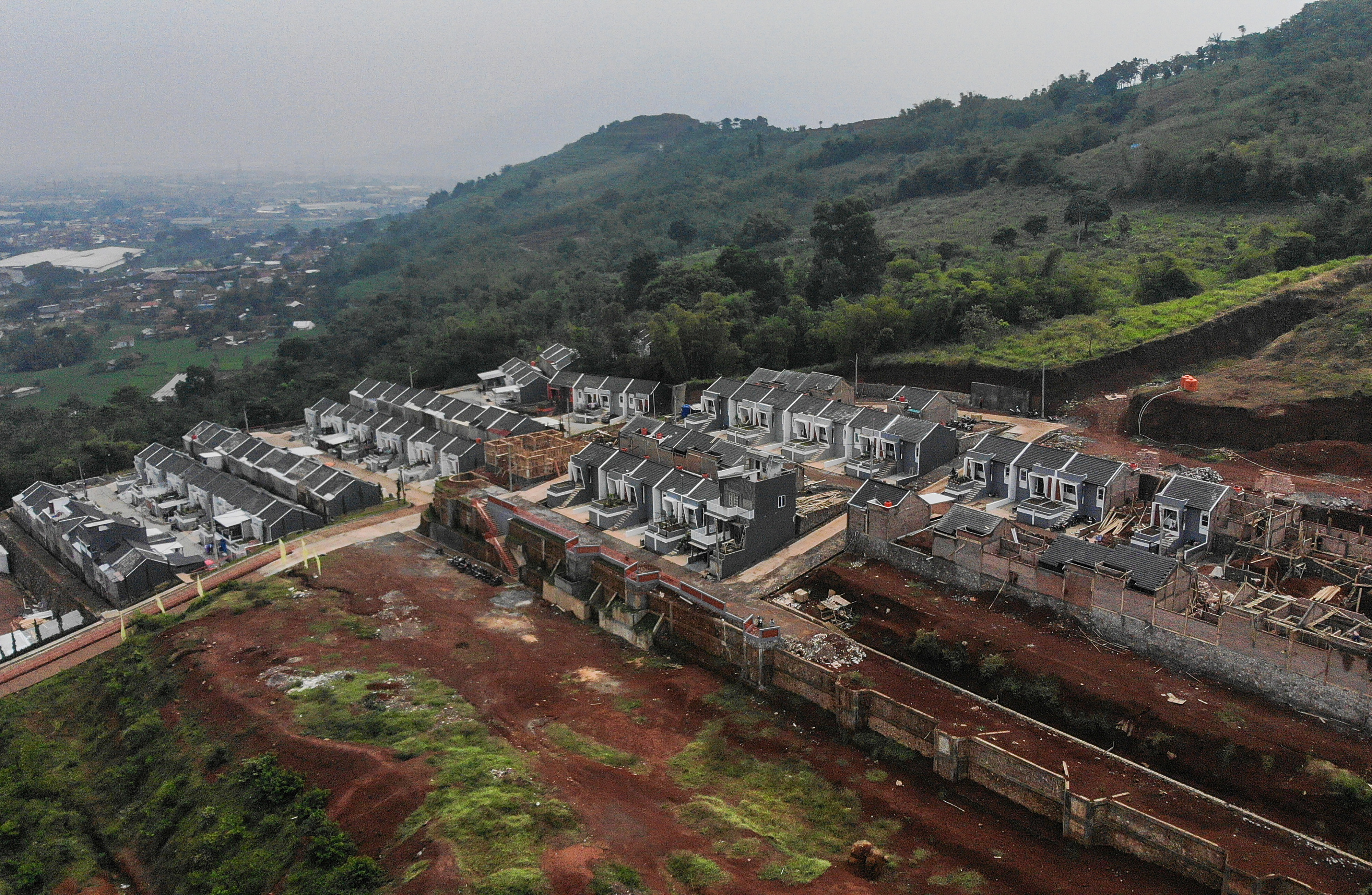Pembangunan perumahan di Cicalengka, jawa barat