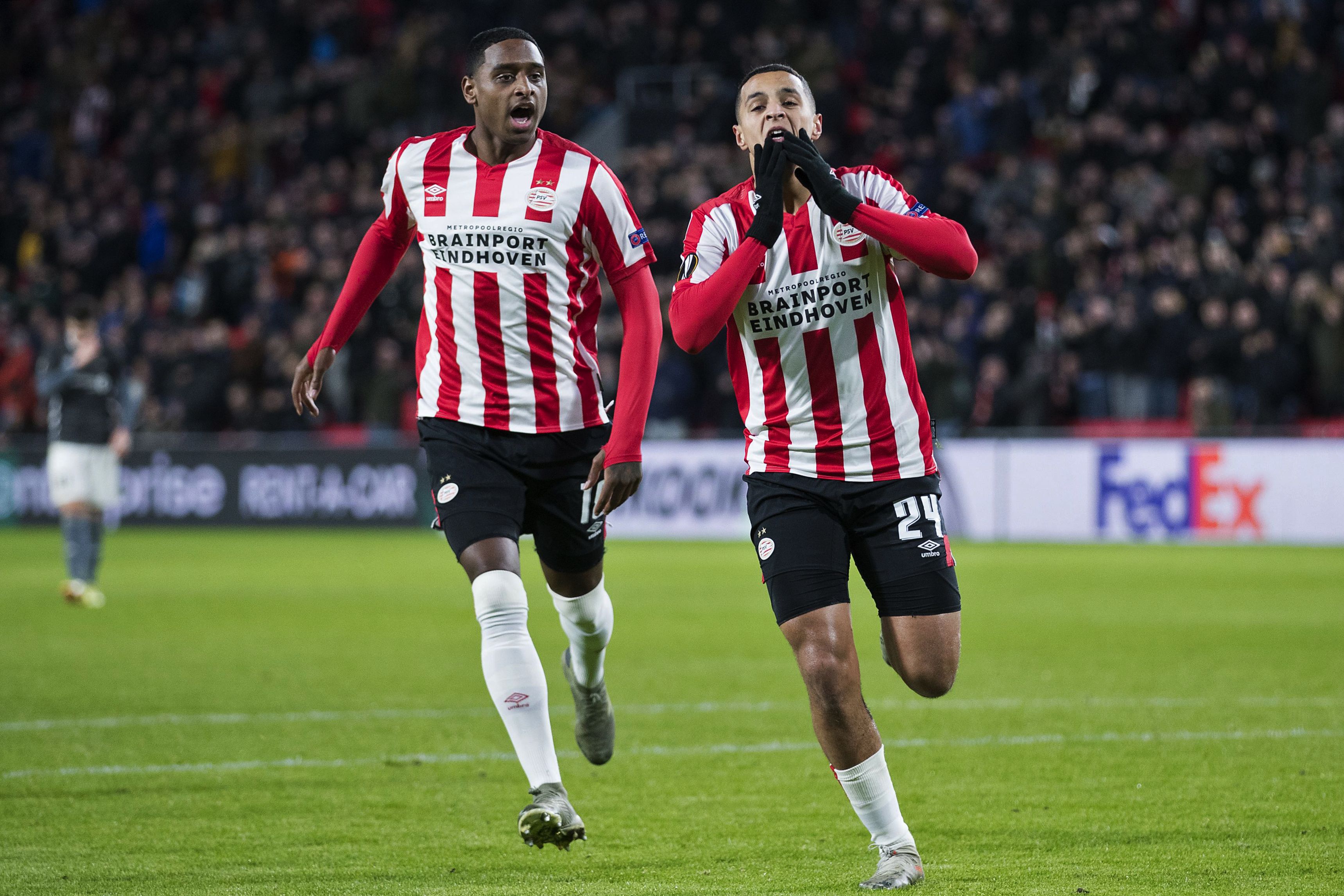 Mohamed Ihattaren (kanan) meninggalkan PSV dan bergabung dengan Juventus. 