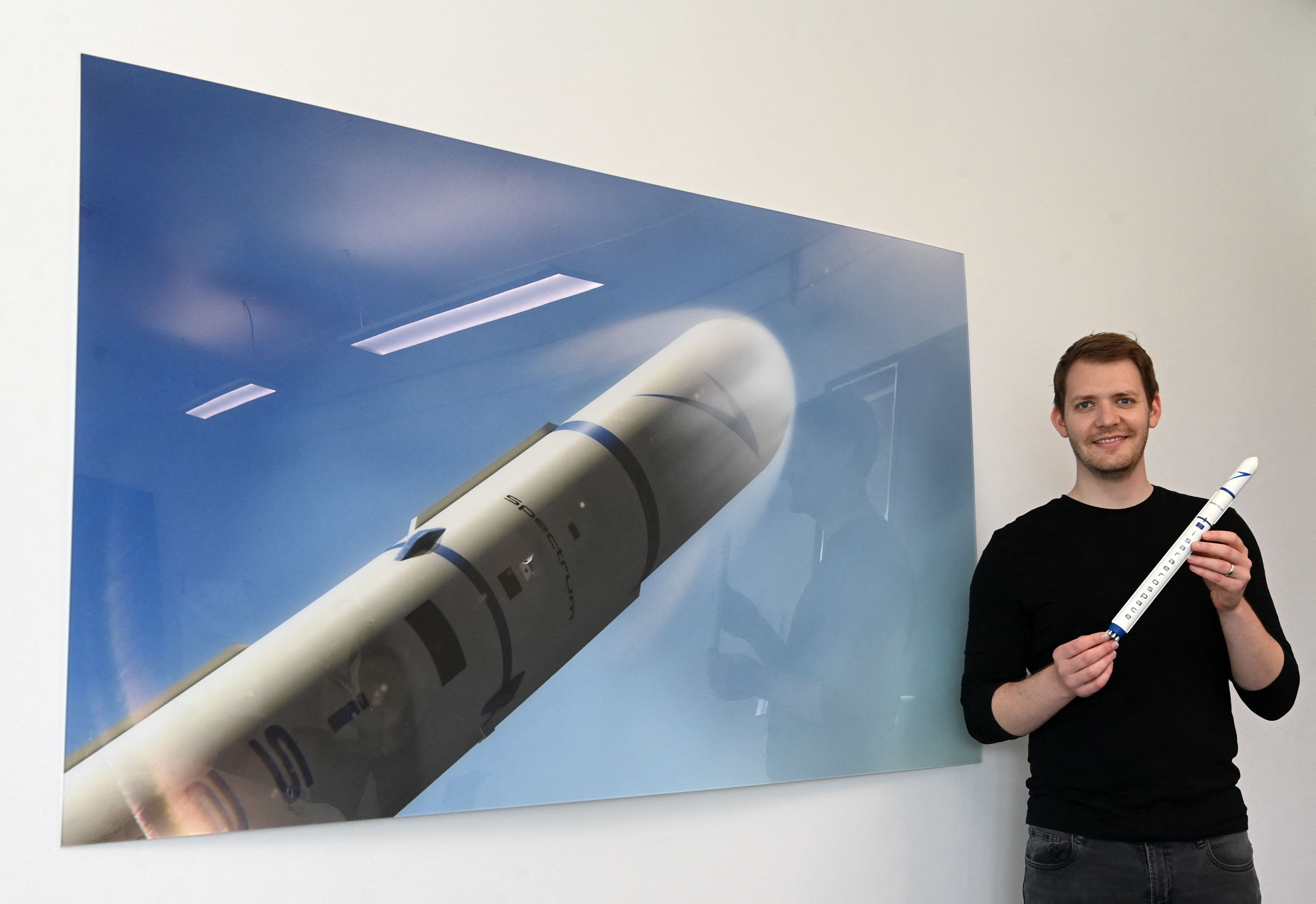 Daniel Metzler, CEO  Isar Aerospace, perusahaan Jerman yang bakal memproduksi roket mini