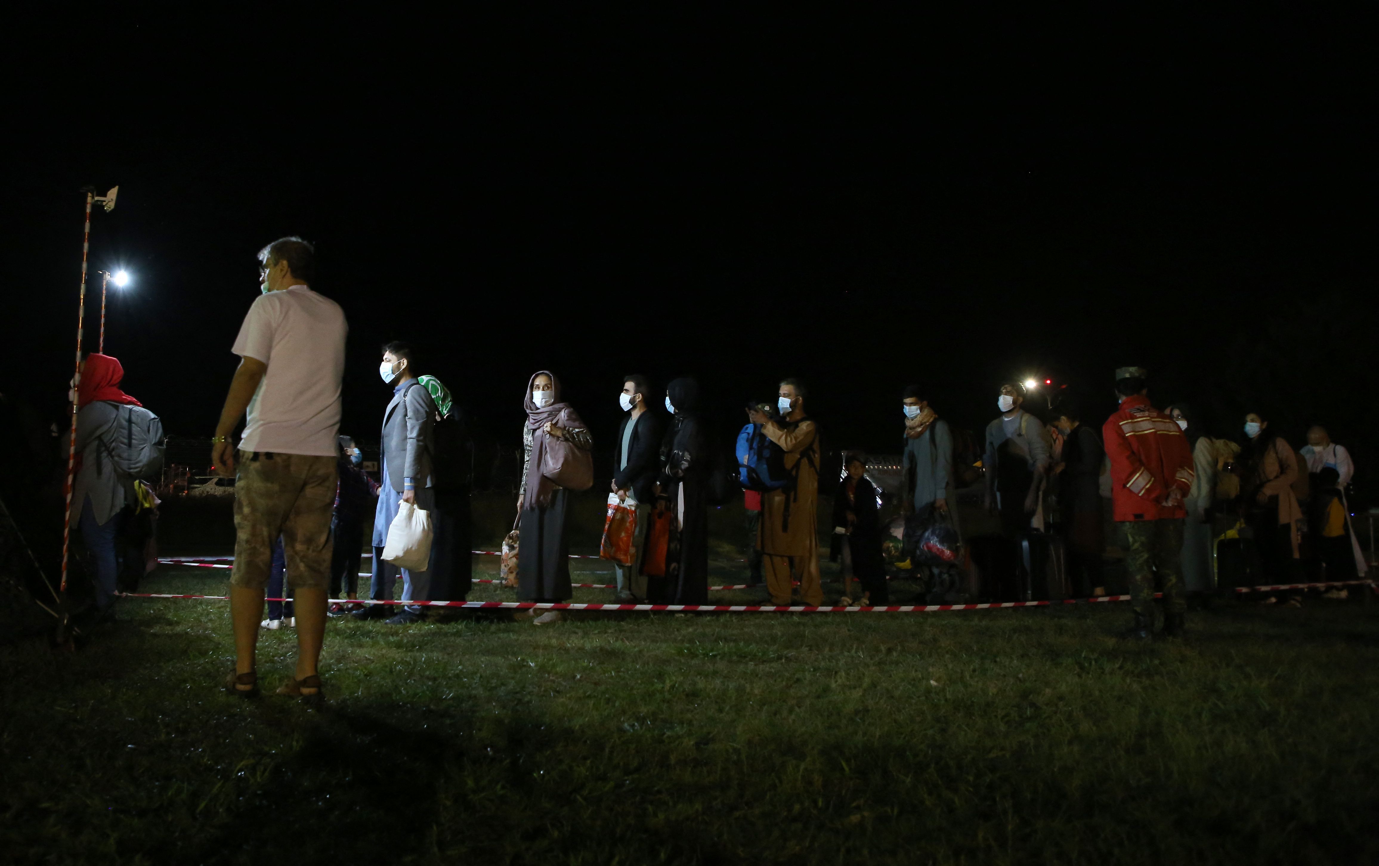 Pengungsi asal Afghanistan tiba di Albania