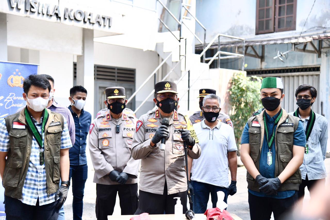 Kepala Korp Lalu Lintas (Kakorlantas) Polri Irjen Istiono kepada para mahasiswa rantau