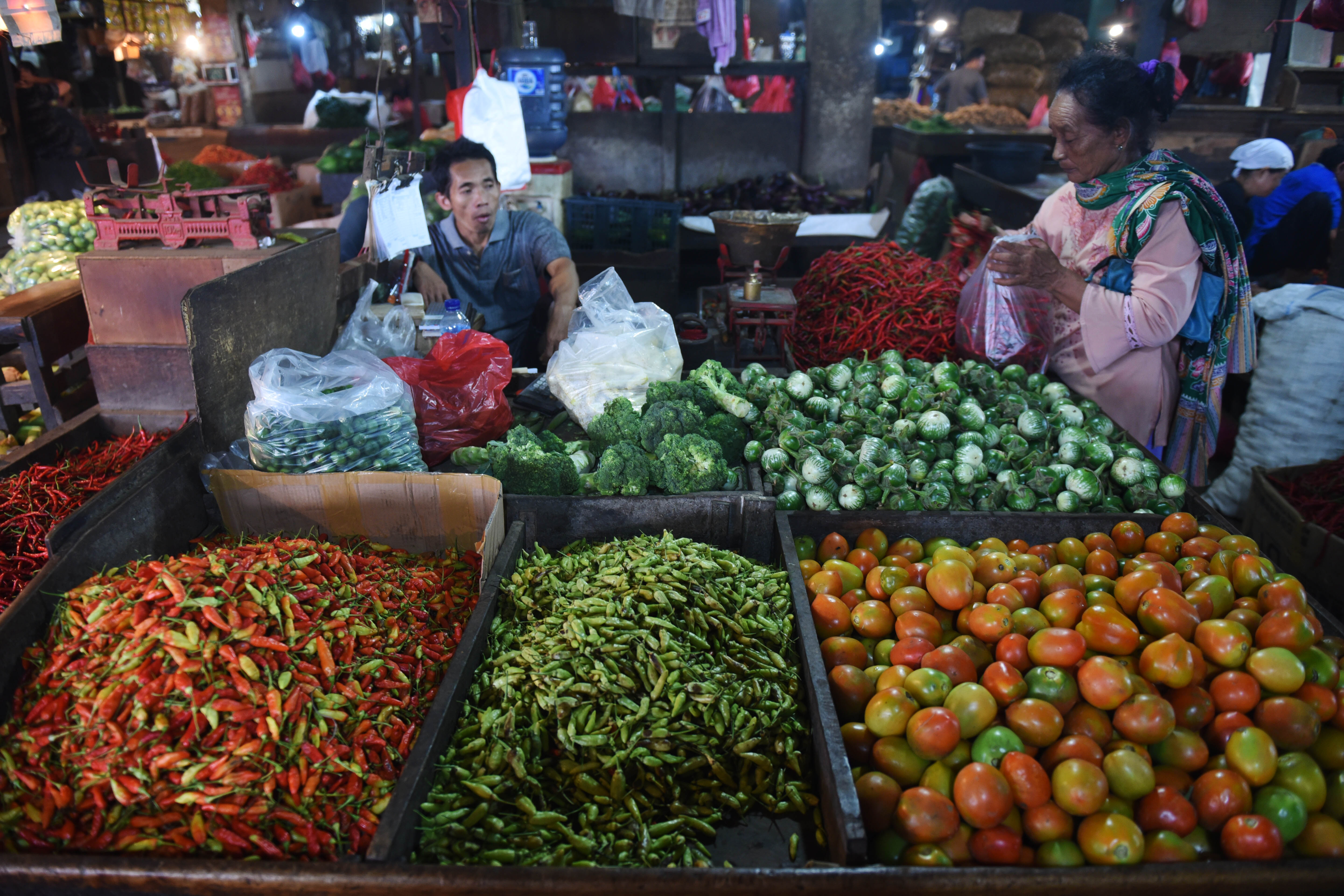 Penjualan Eceran Juni 2021 Kembali Melambat