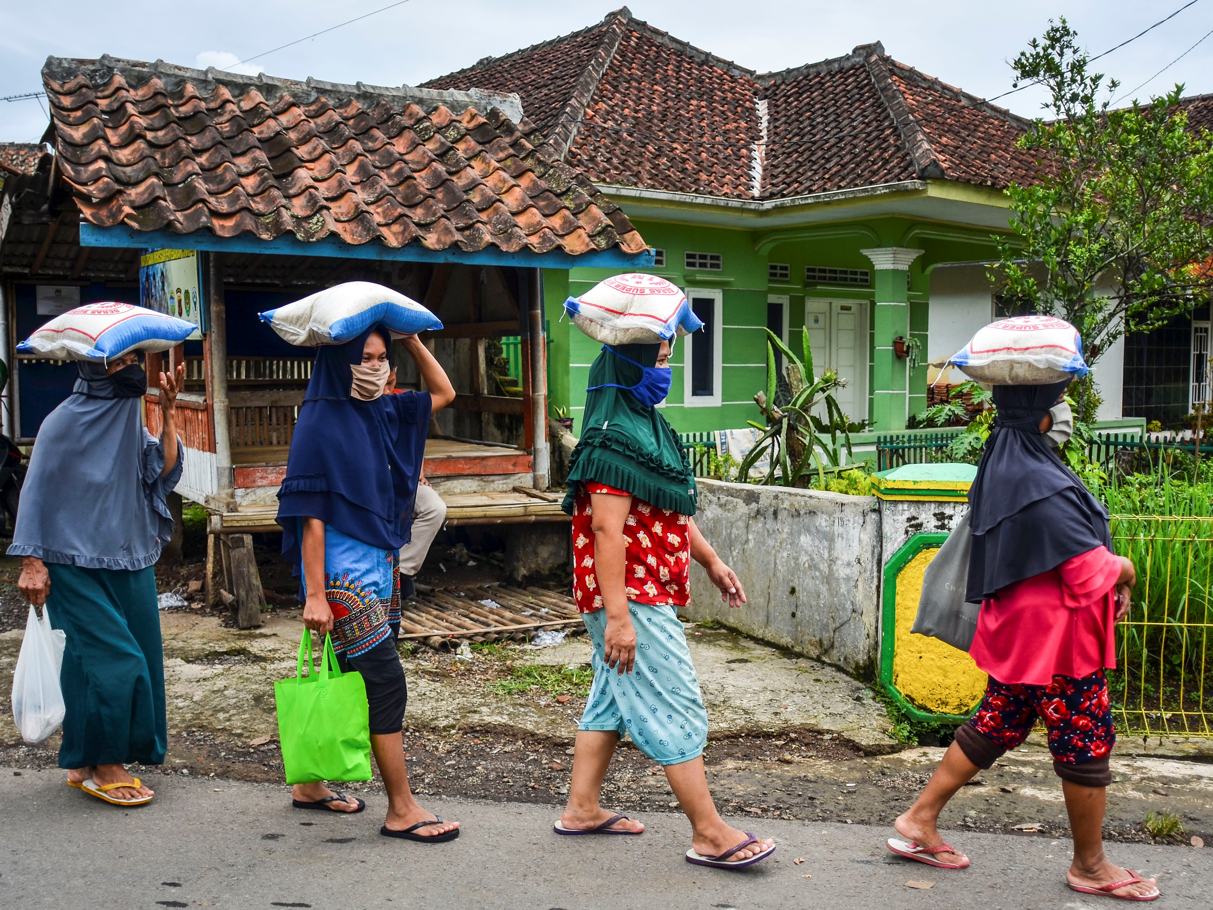 CSIS: Harus Ada Revolusi Manajemen Bantuan Sosial di Era Pandemi