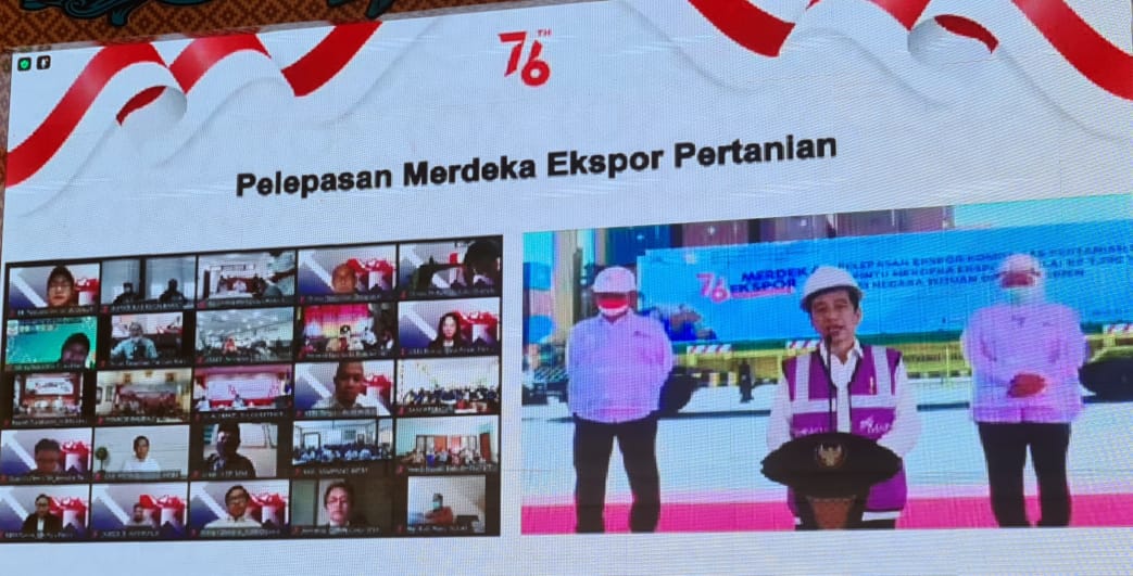  Presiden Joko Widodo secara simbolis melakukan Pelepasan Merdeka Ekspor Pertanian 2021 secara virtual, Sabtu (14/8/2021).