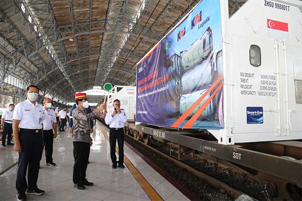 Presiden RI Joko Widodo melakukan kunjungan ke Stasiun TMII untuk meninjau kesiapan opersional LRT Jabodebek pada 9 Juni lalu.