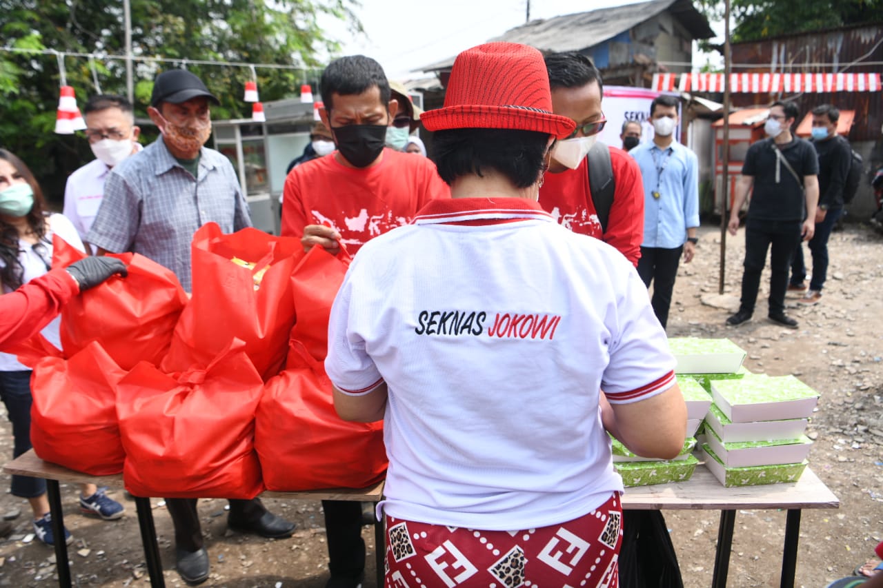 Gerakan berbagi untuk warga