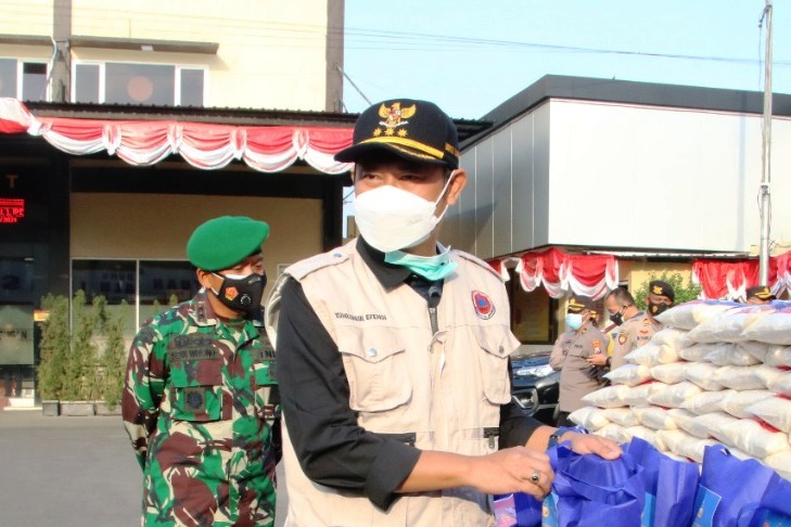 Bupati Lamongan Yuhronur Efendi.