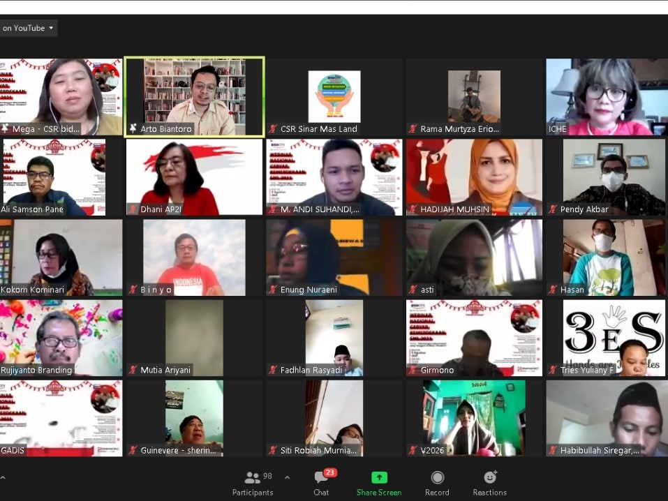 Webinar Gebyar Kemerdekaan bertema Membangun Masyarakat yang Tangguh di Masa Pandemi pada Kamis (5/8).