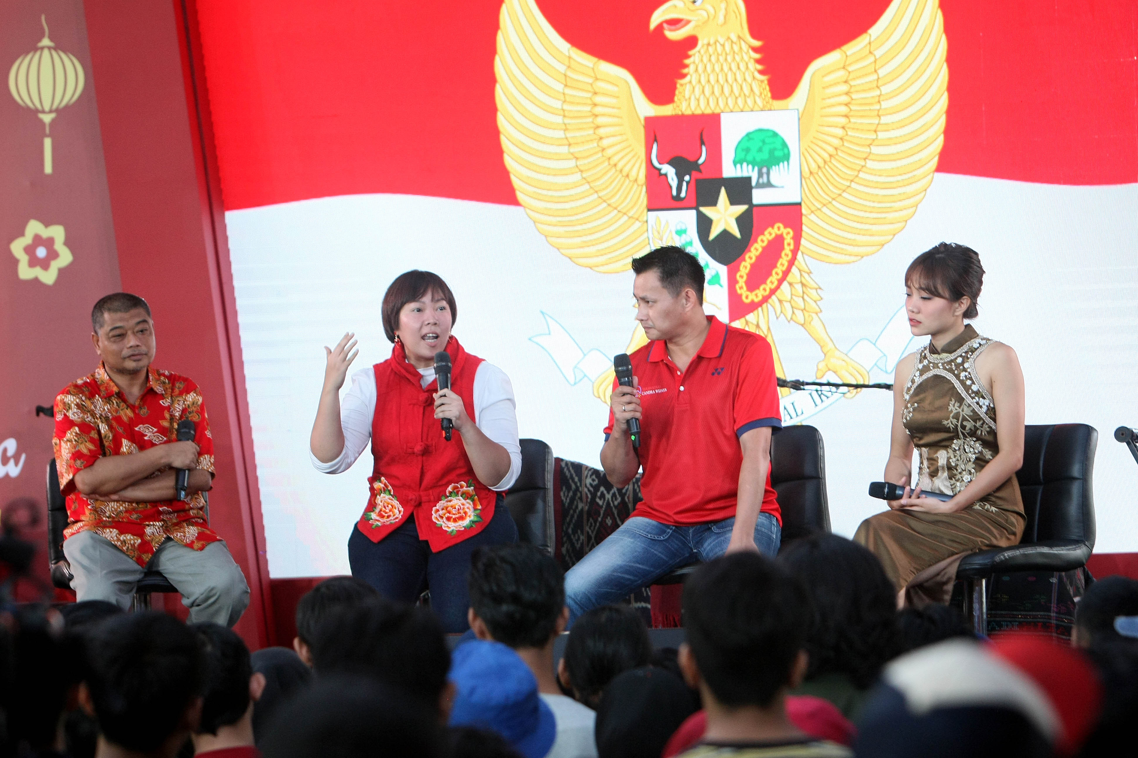 Staf Khusus Dewan Pengarah Badan Pembinaan Ideologi Pancasila (BPIP) Romo Benny Susetyo (palingkiri).