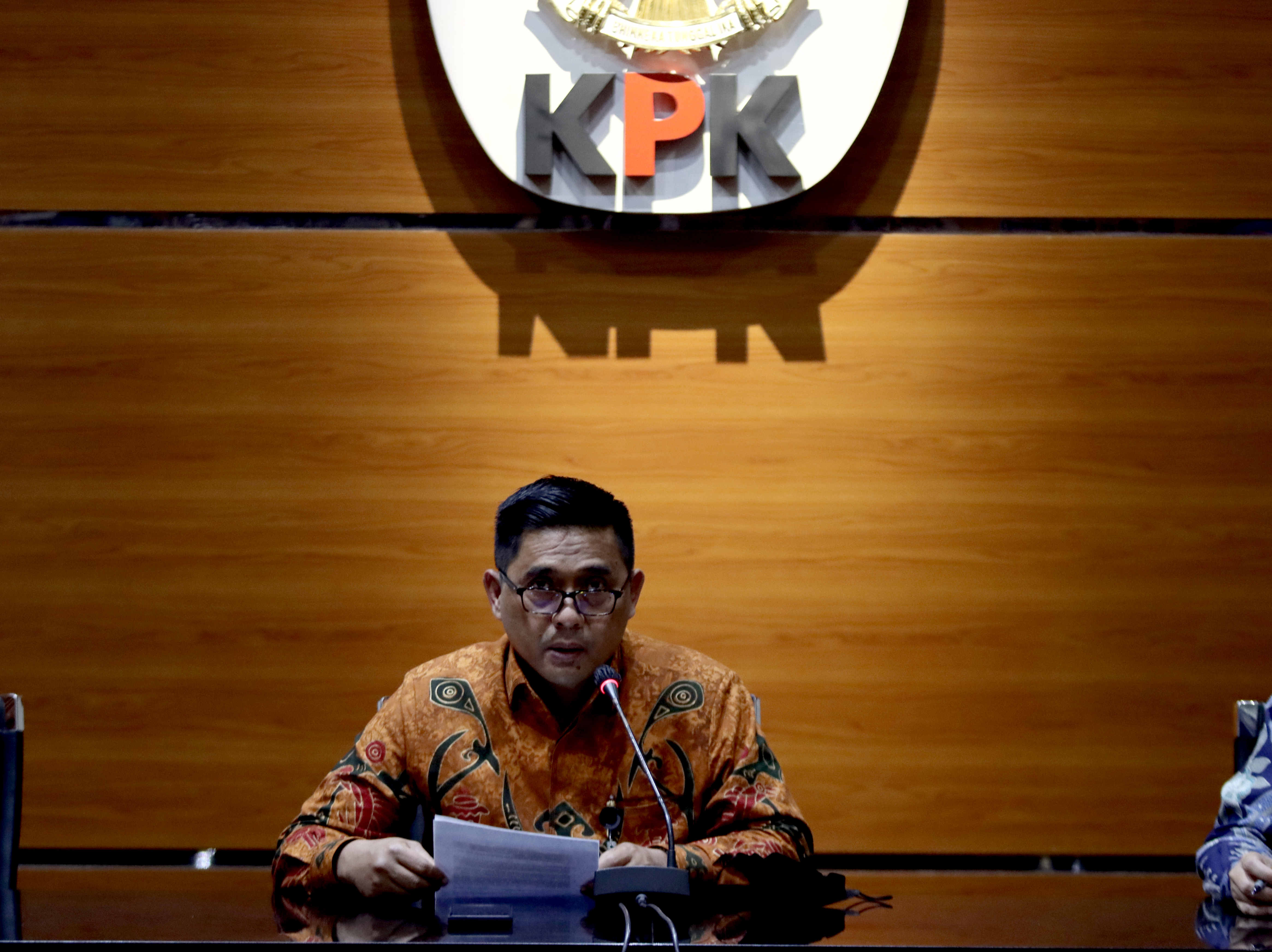 Harun Masiku di Luar Negeri, KPK Bingung Cara Menangkapnya