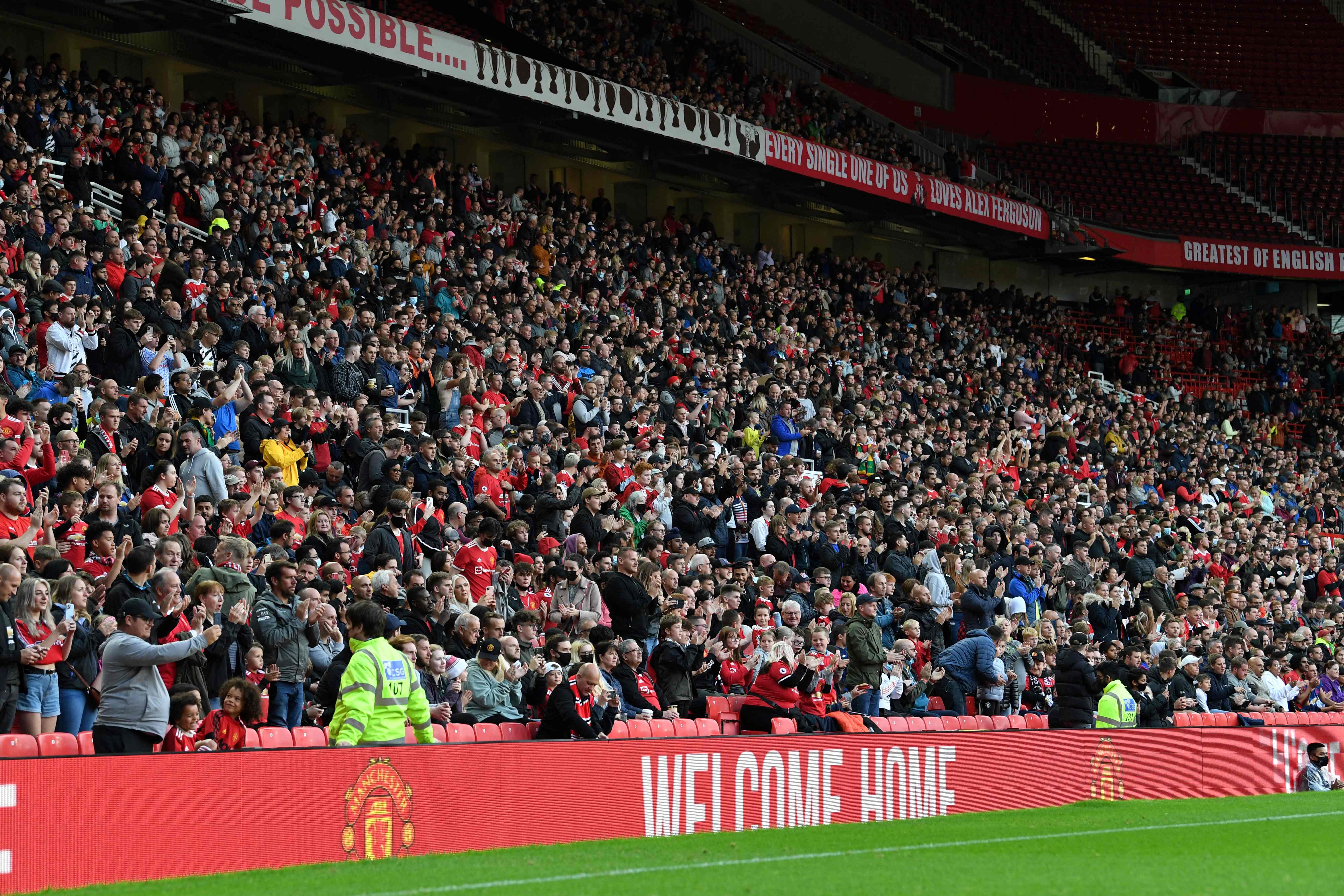 Liga Primer Inggris Tegaskan akan Larang Pelaku Rasisme Masuk Stadion