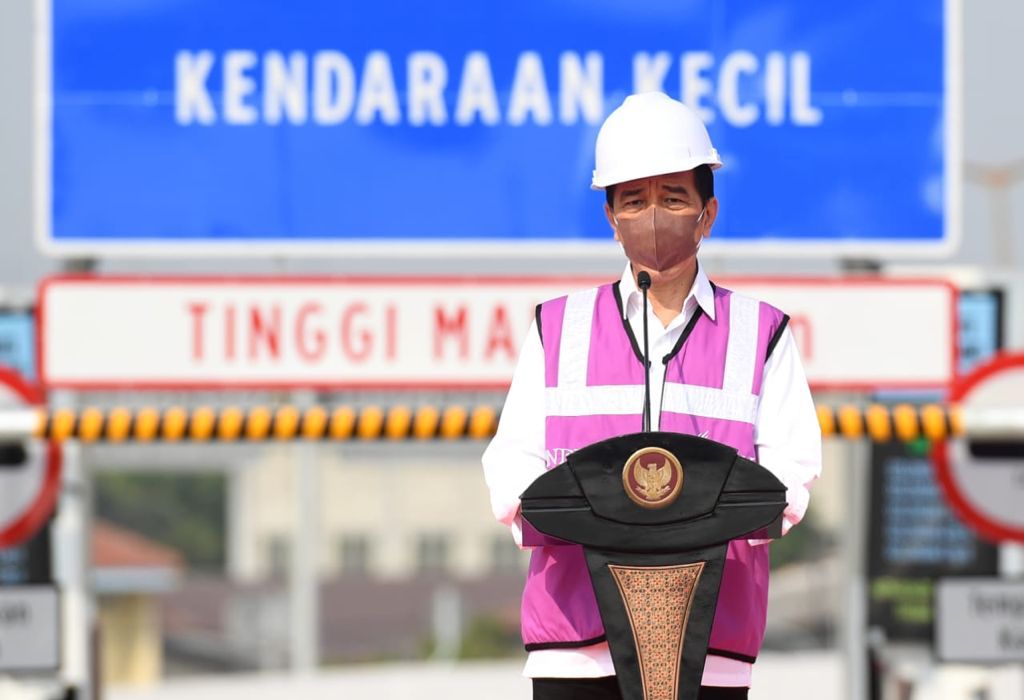 Presiden Tantang Ekonom Buktikan Kecepatan Pengurusan NIB