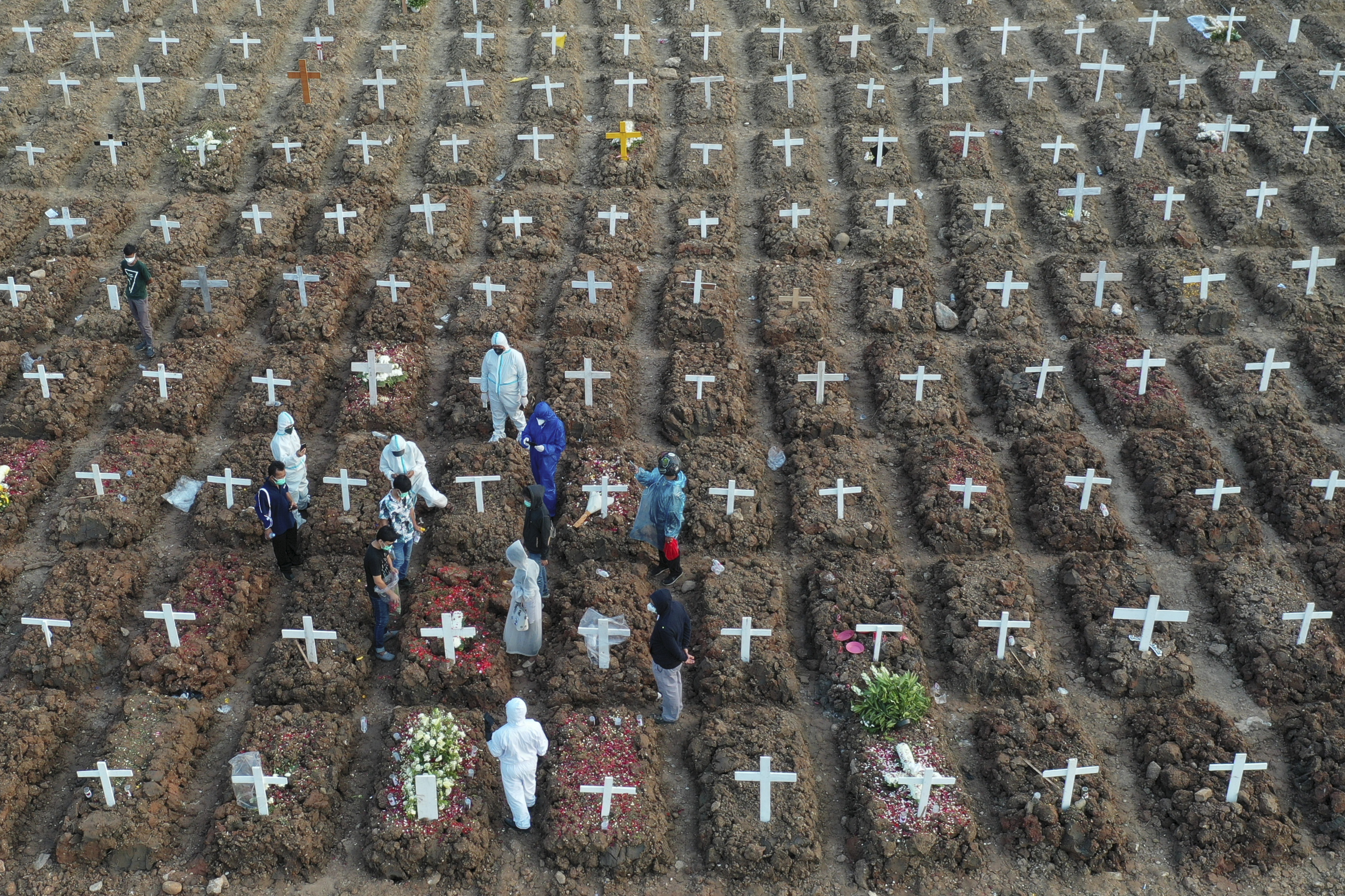 Kematian Akibat Covid-19 Capai 100 Ribu Kasus, Epidemiolog : Harus Jadi Pembelajaran Serius