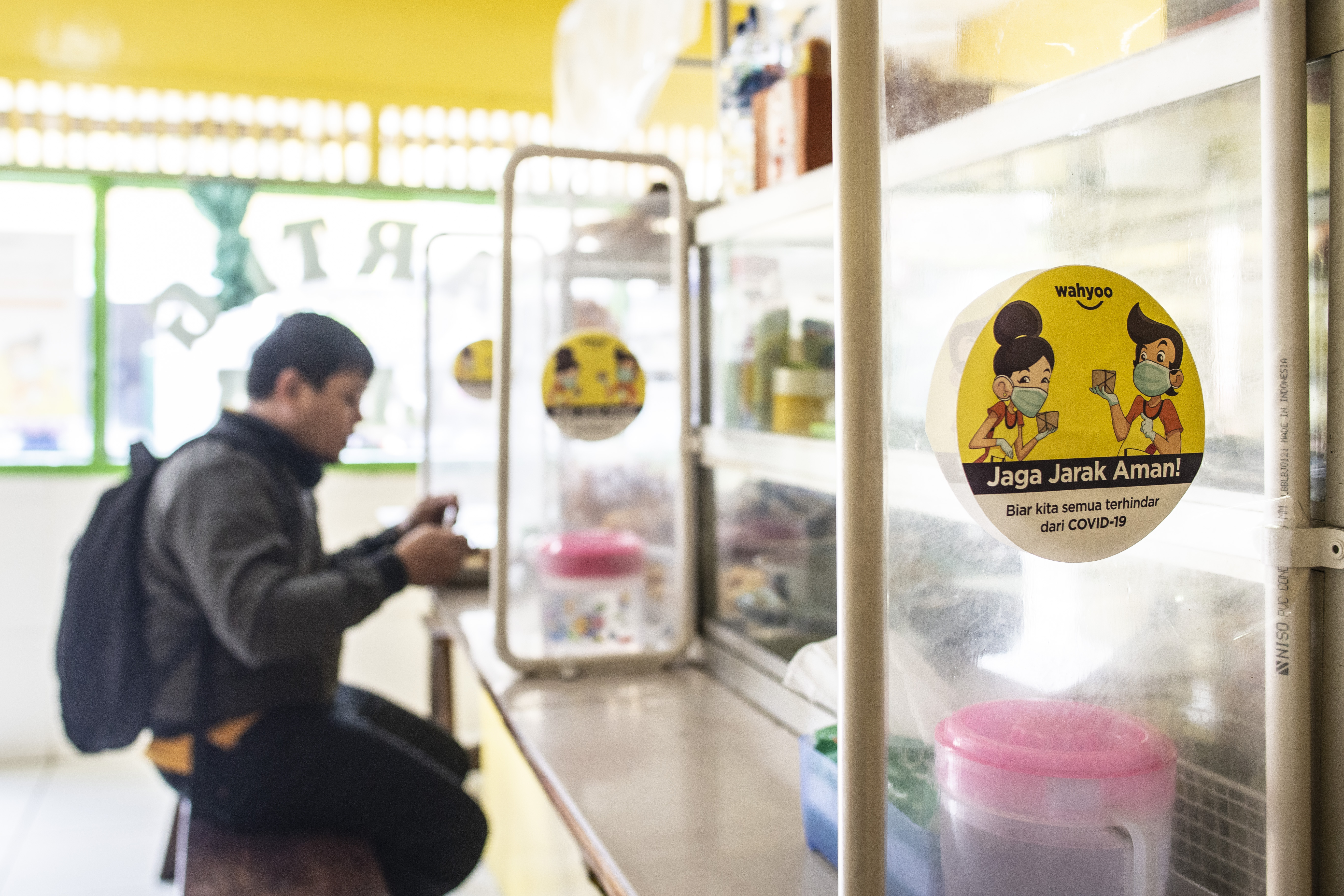 DKI Jakarta Terpakan PPKM Level 3, Makan di Warung 30 Menit