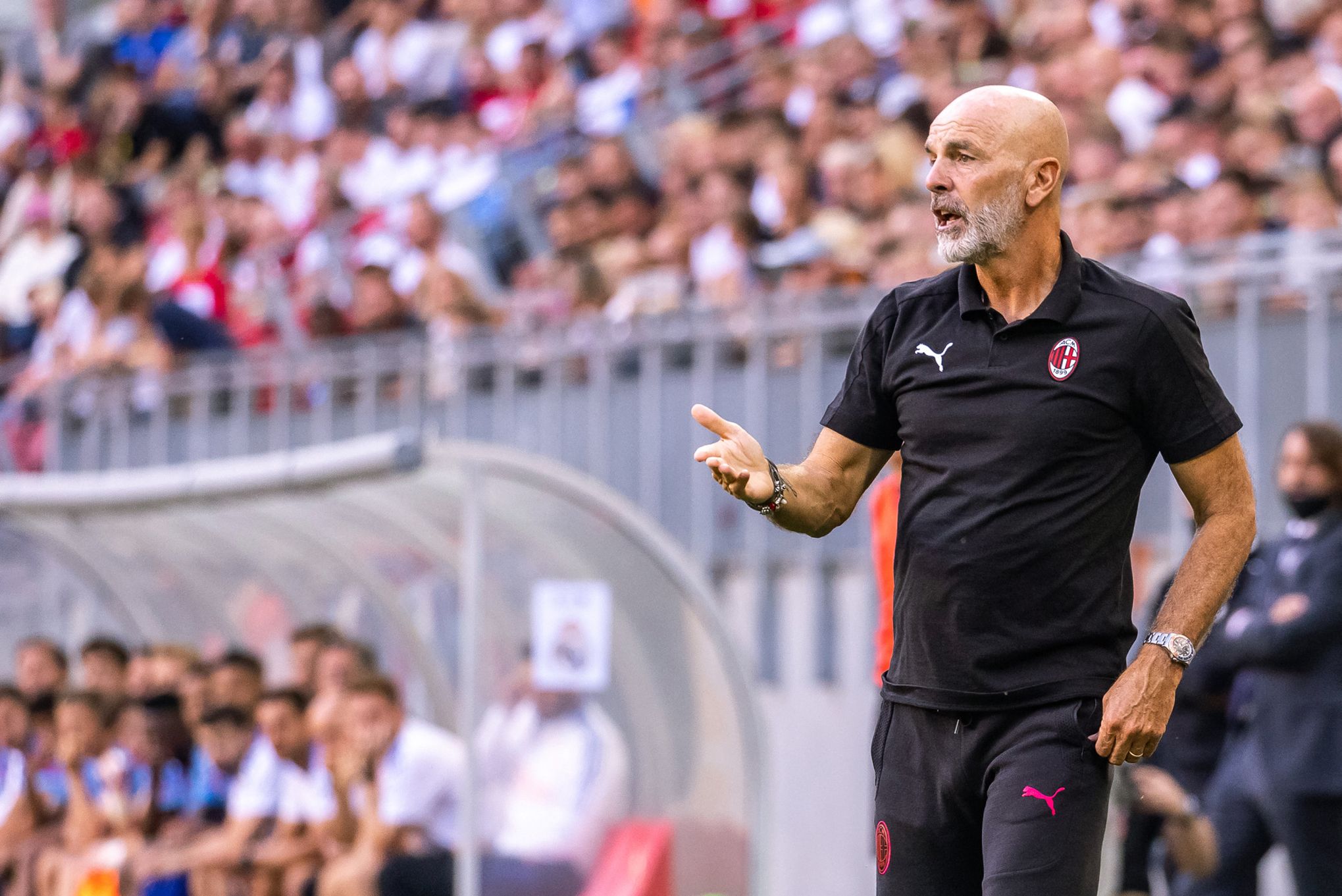 Pelatih AC Milan Stefano Pioli
