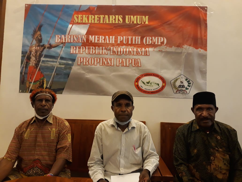 Acara pernyataan dukungan kelanjutan Otonomi Khusus Jilid II dari Barisan Merah Putih Republik Indonesia Papua di Jakarta, Minggu (8/8).