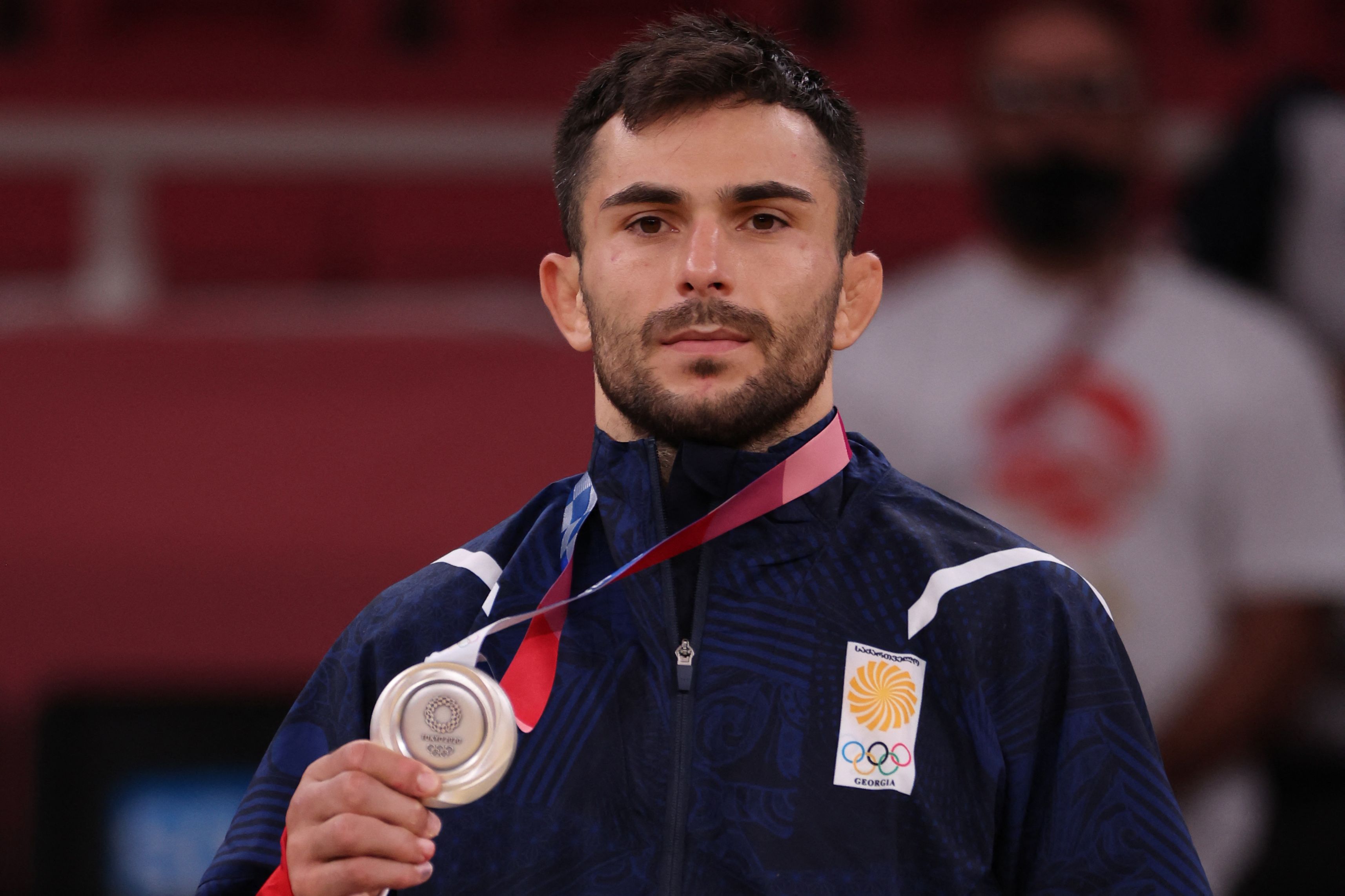 Atlet judo Georgia Vazha Margvelashvili meraih medali perak di nomor putra -66 kilogram.
