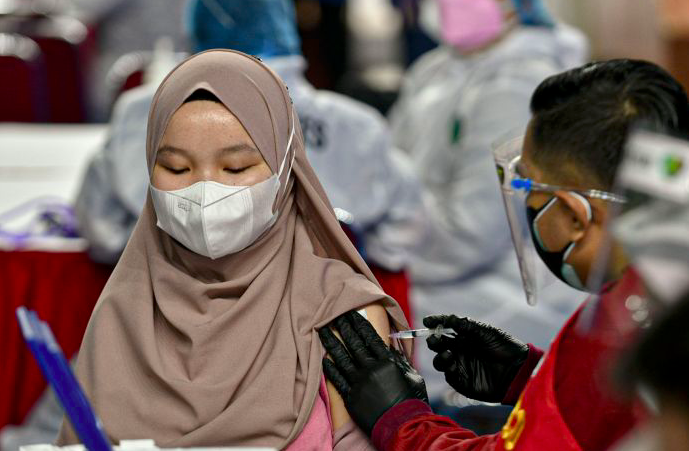 Cakupan Vaksinasi Covid-19 di Kelurahan Cipinang Melayu Capai 71%