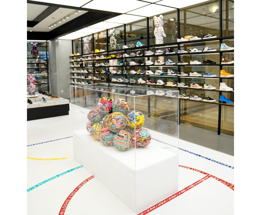 Gerai Atmos di Plaza Senayan, Jakarta