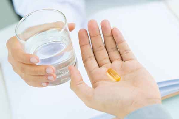 Ilustrasi vitamin dan suplemen