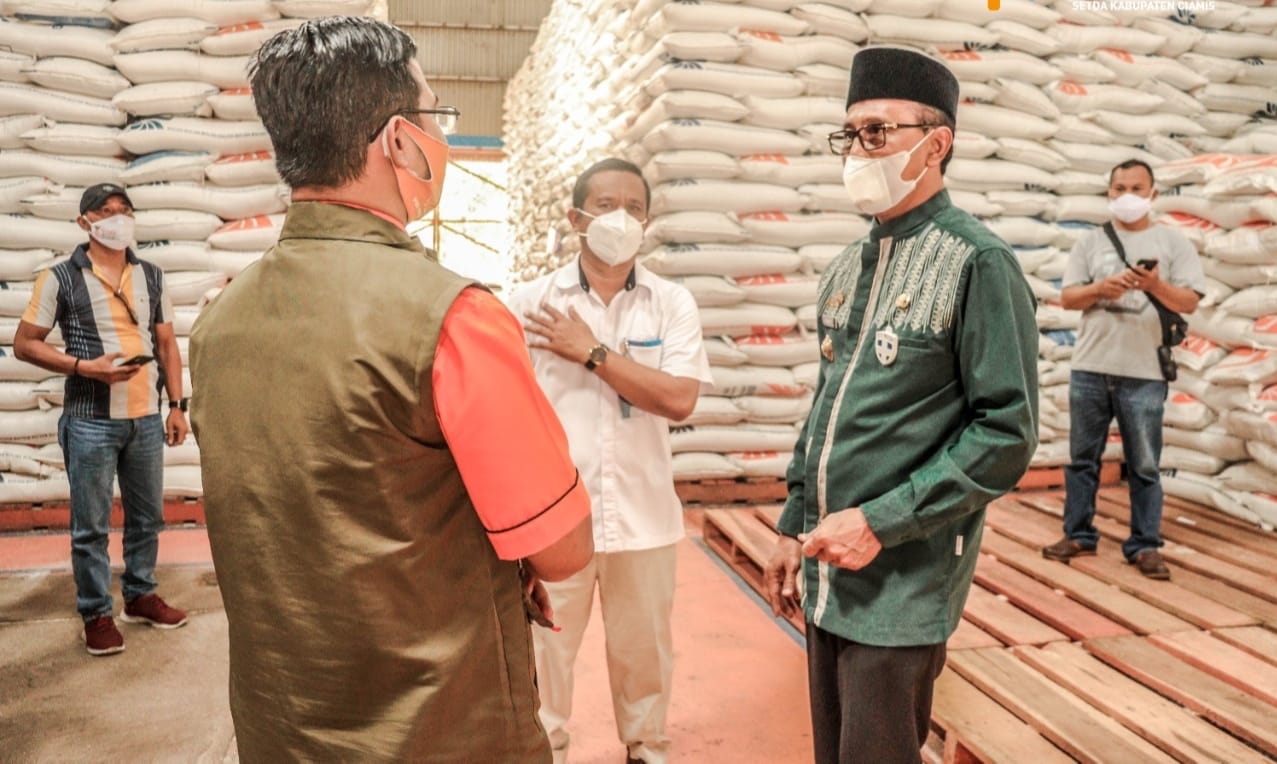 Pemkab Ciamis Distribusikan Bansos Beras  PPKM Tahap Kedua
