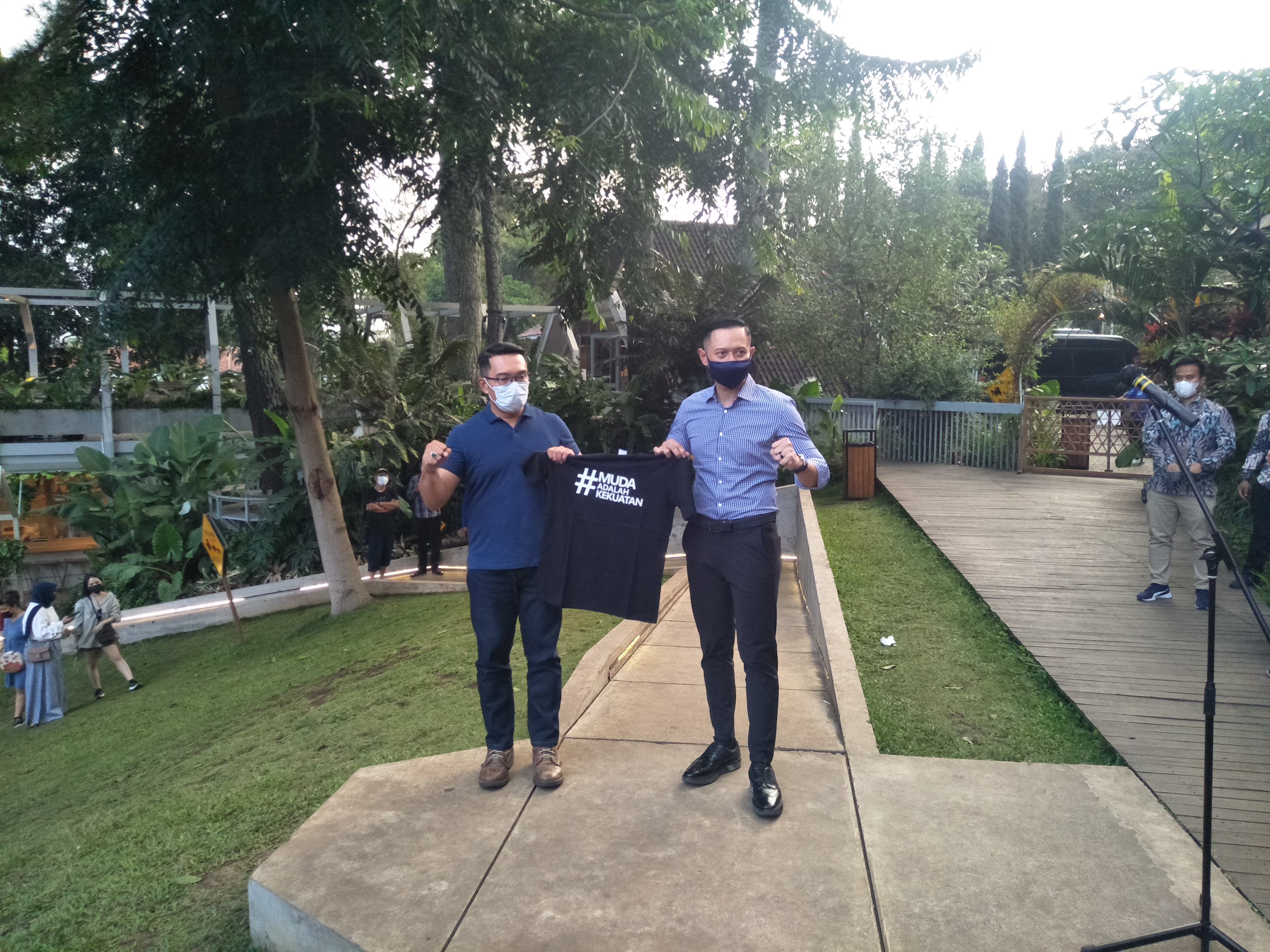 Ketua Umum Partai Demokrat Agus Harimurti Yudhyono dan Gubernur Jabar Ridwan Kamil