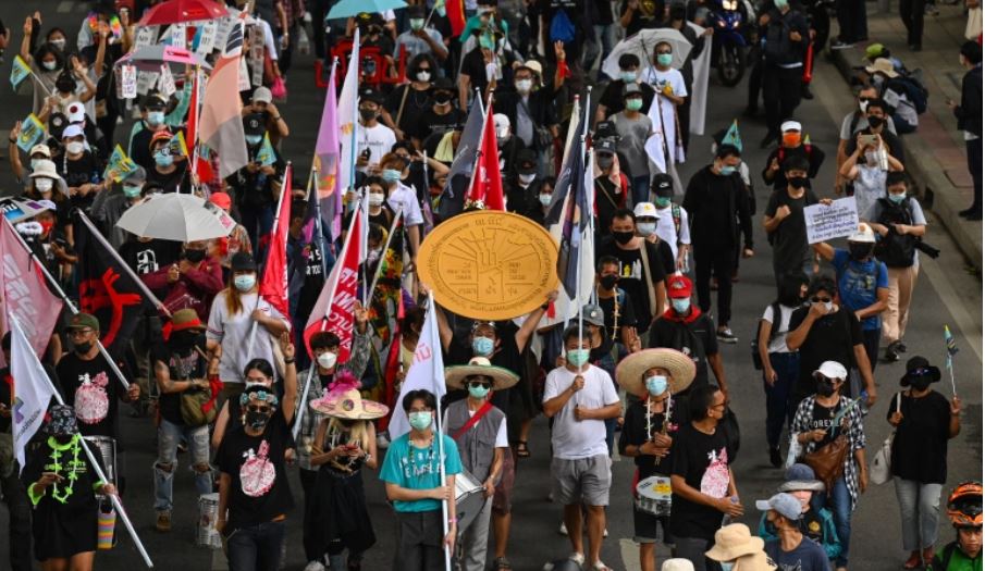 Aksi demonstrasi di Bangkok, Thailand.