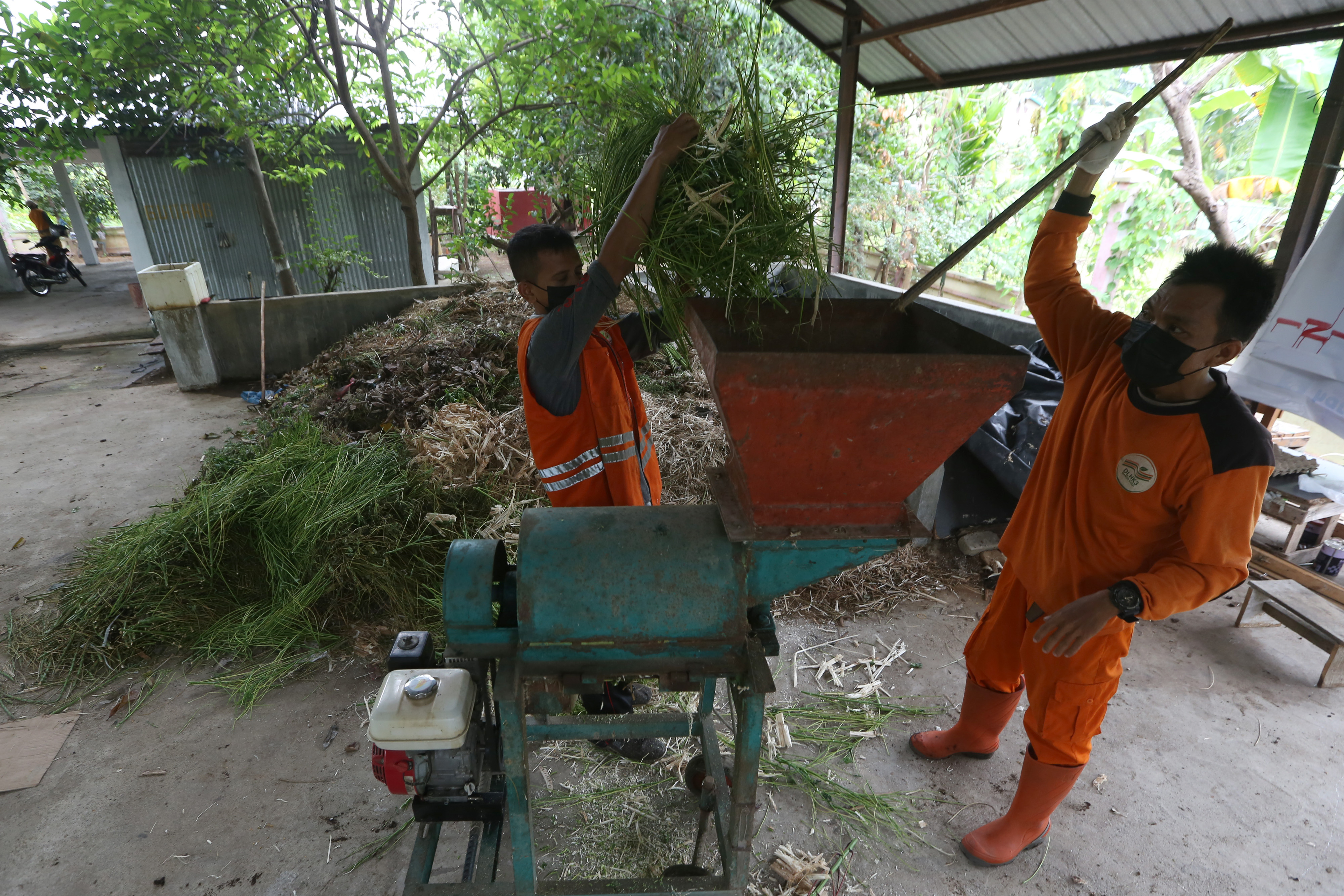 Ilustrasi pengolahan sampah