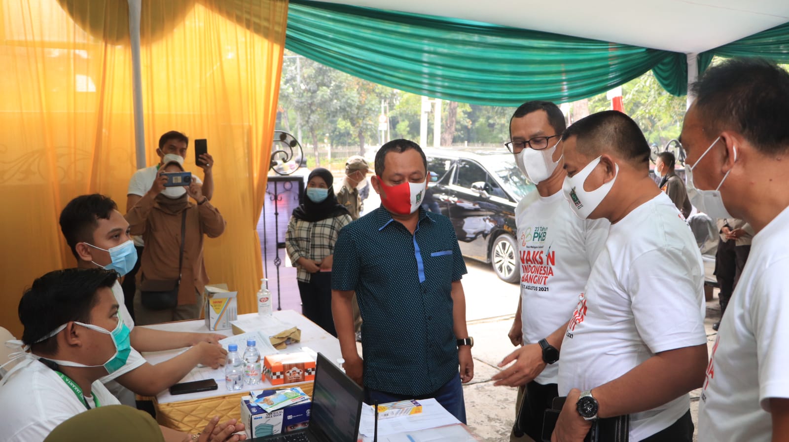 DPW PKB DKI Jakarta menggelar Program Vaksin Indonesia Bangkit mengejar target herd immunity yang dicanangkan pemerintah.