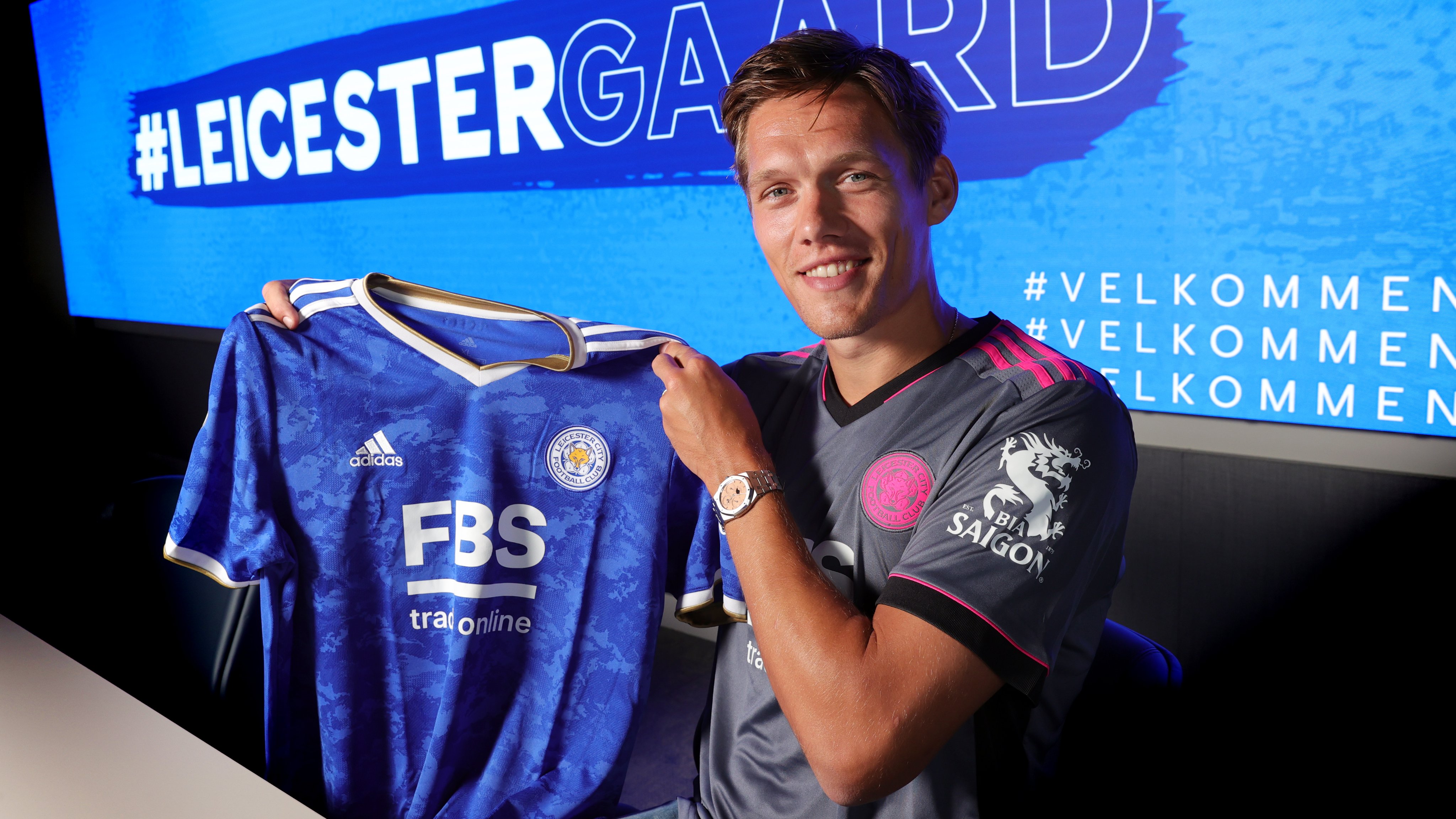 Leicester Datangkan Vestergaard dari Southampton