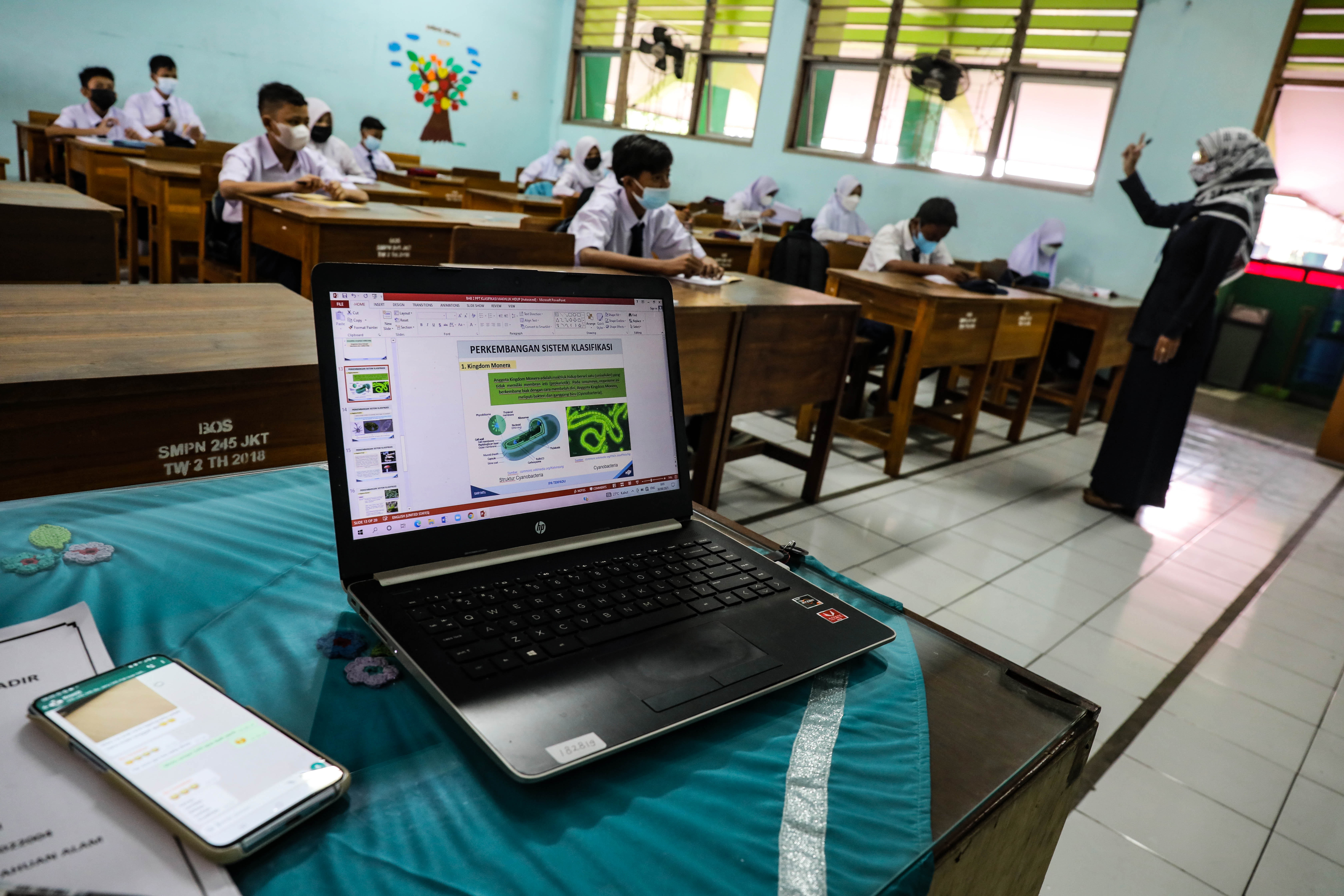 Darurat Pendidikan, Mendikbud-Ristek Diminta Hubungi Pemda Tidak Gelar PTM