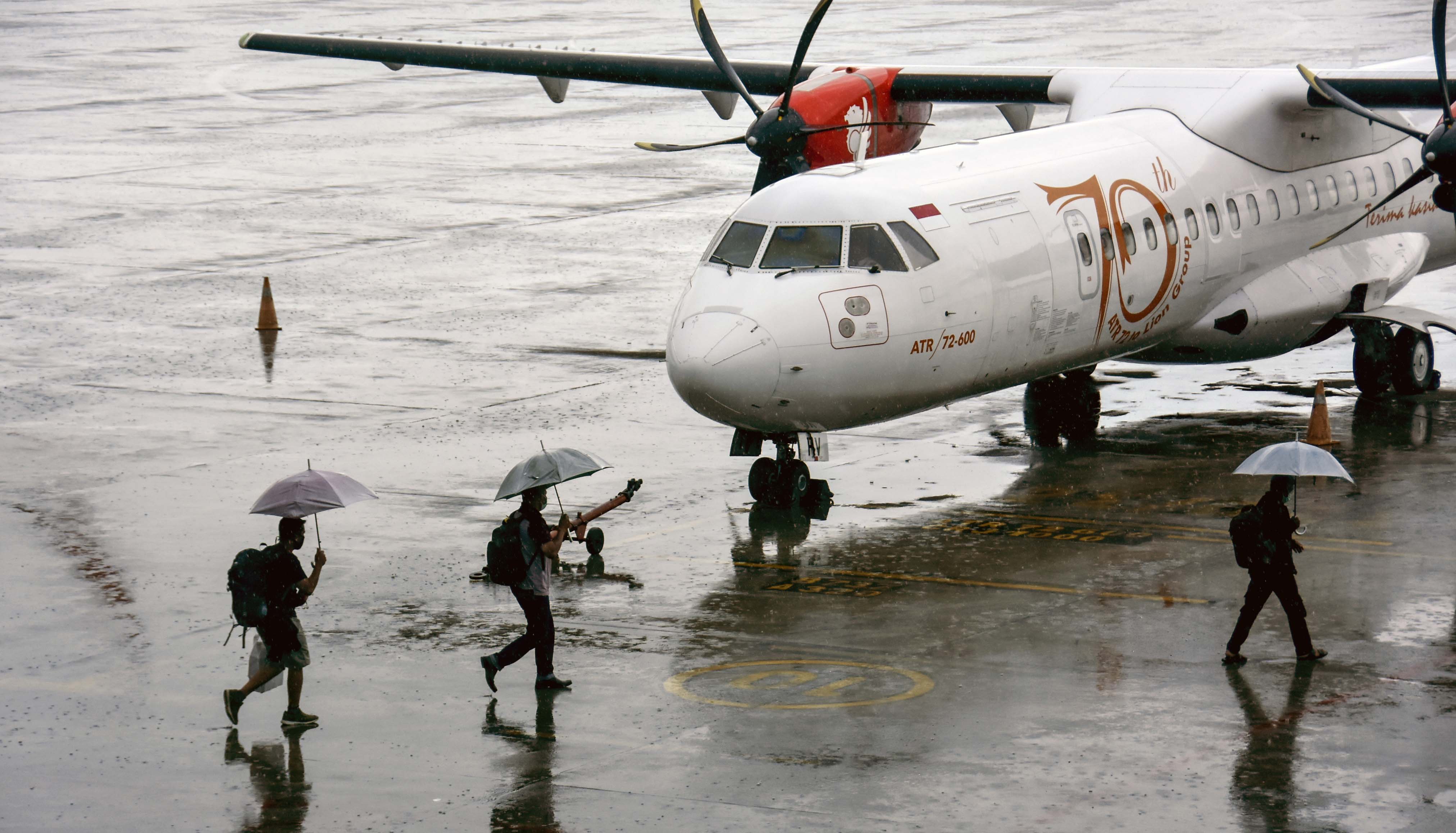 Aktivitas di Bandara Internasional Lombok.
