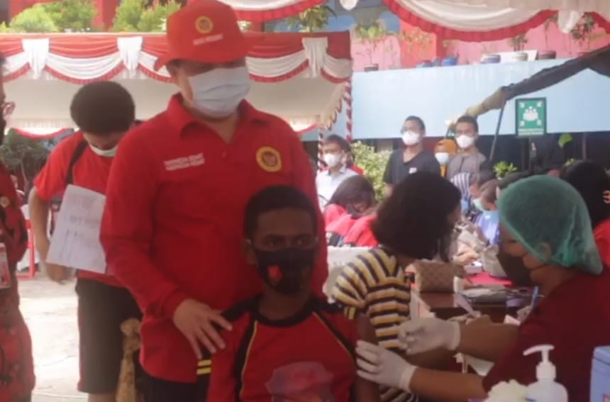 Program vaksinasi door to door yang digelar BIN.