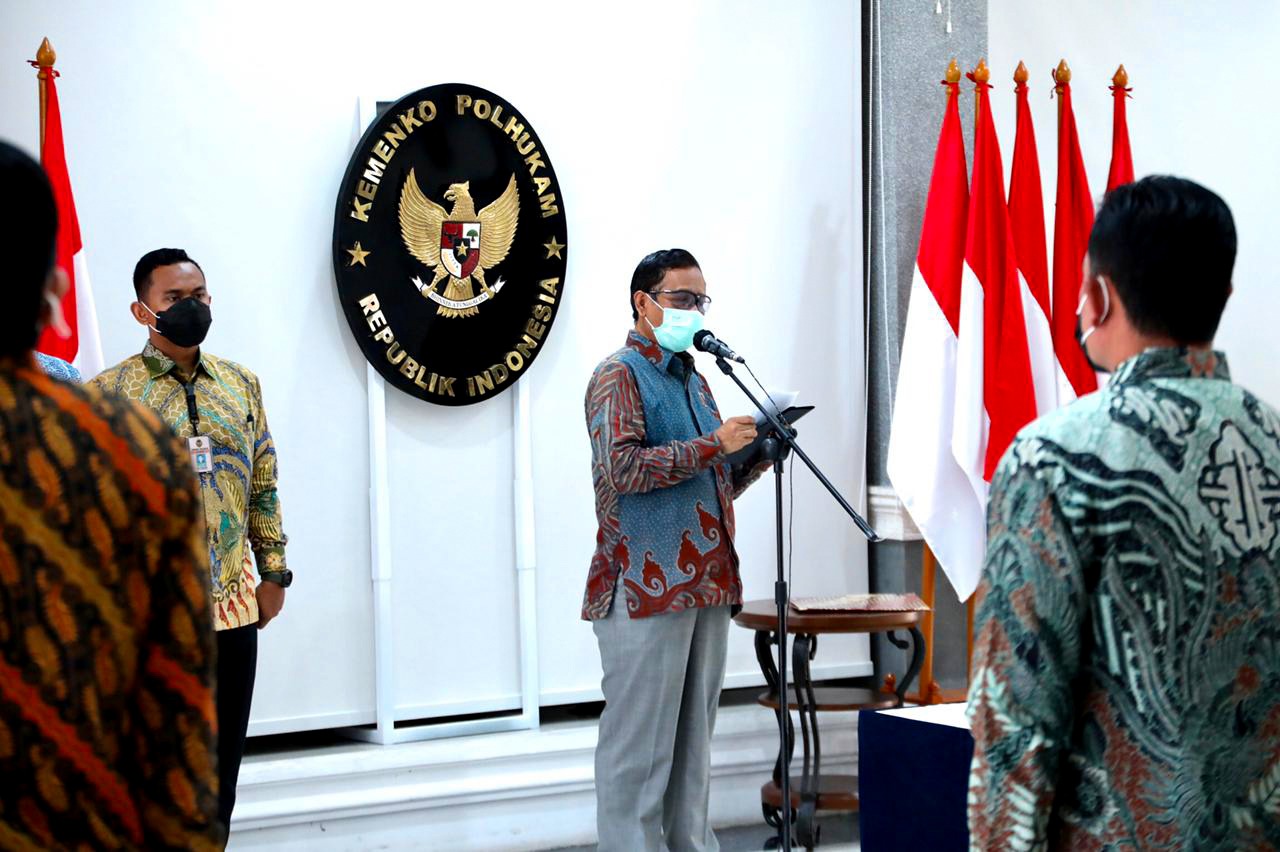 Pelantikan penambahan personel Satgas BLBI di Jakarta.