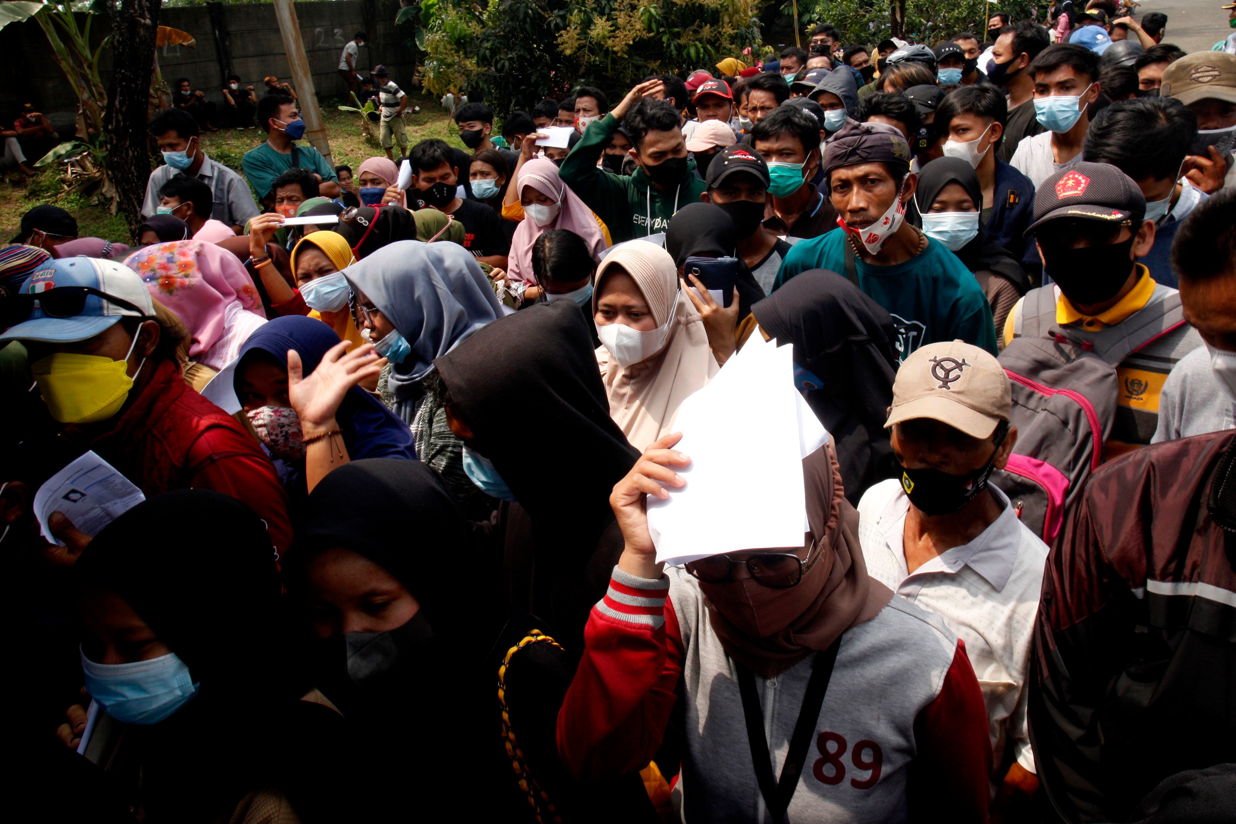 Satgas Sebut Lonjakan Kematian Usia Produktif Disebabkan Varian Delta