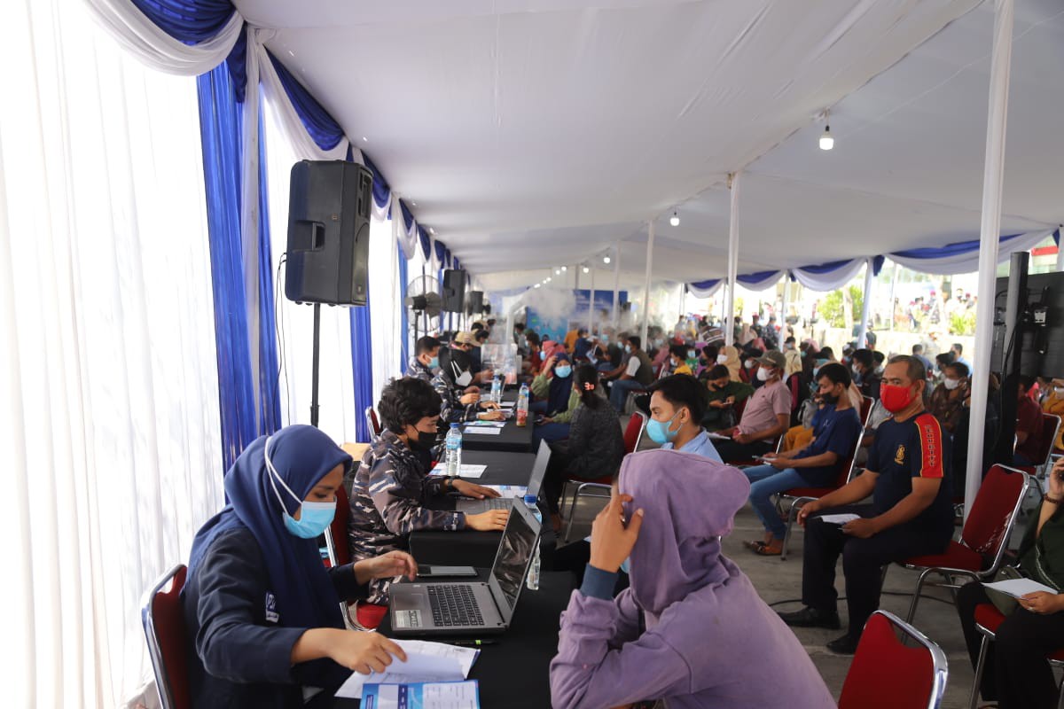 Wagub Riza Apresiasi Vaksinasi di Muara Baru