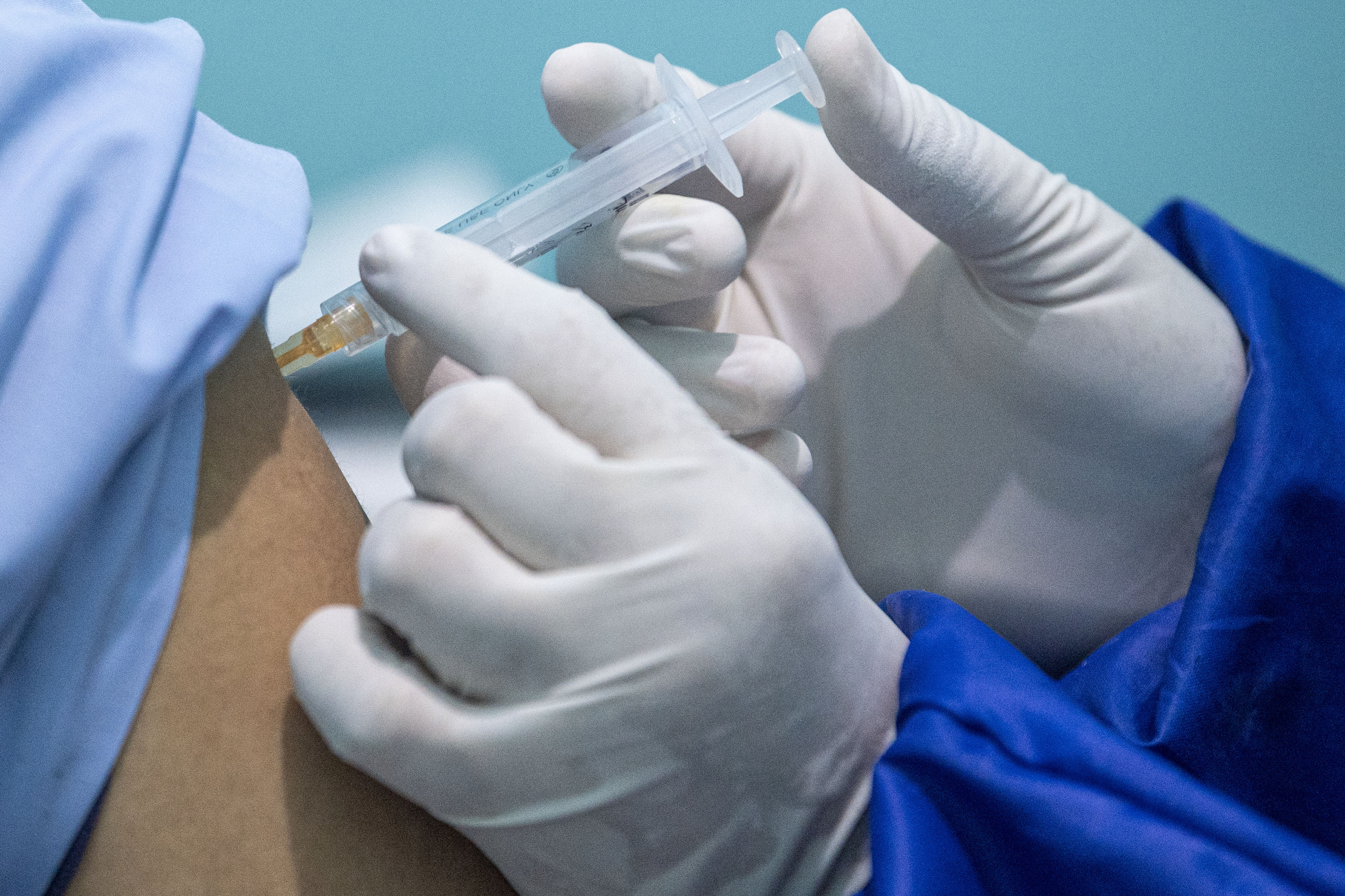 Survei Terbaru Ungkap Mayoritas Orang Indonesia Tolak Vaksin Covid-19