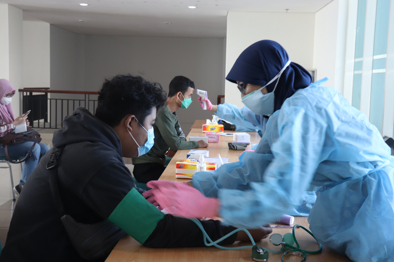 Vaksinasi Covid-19 di UNJ