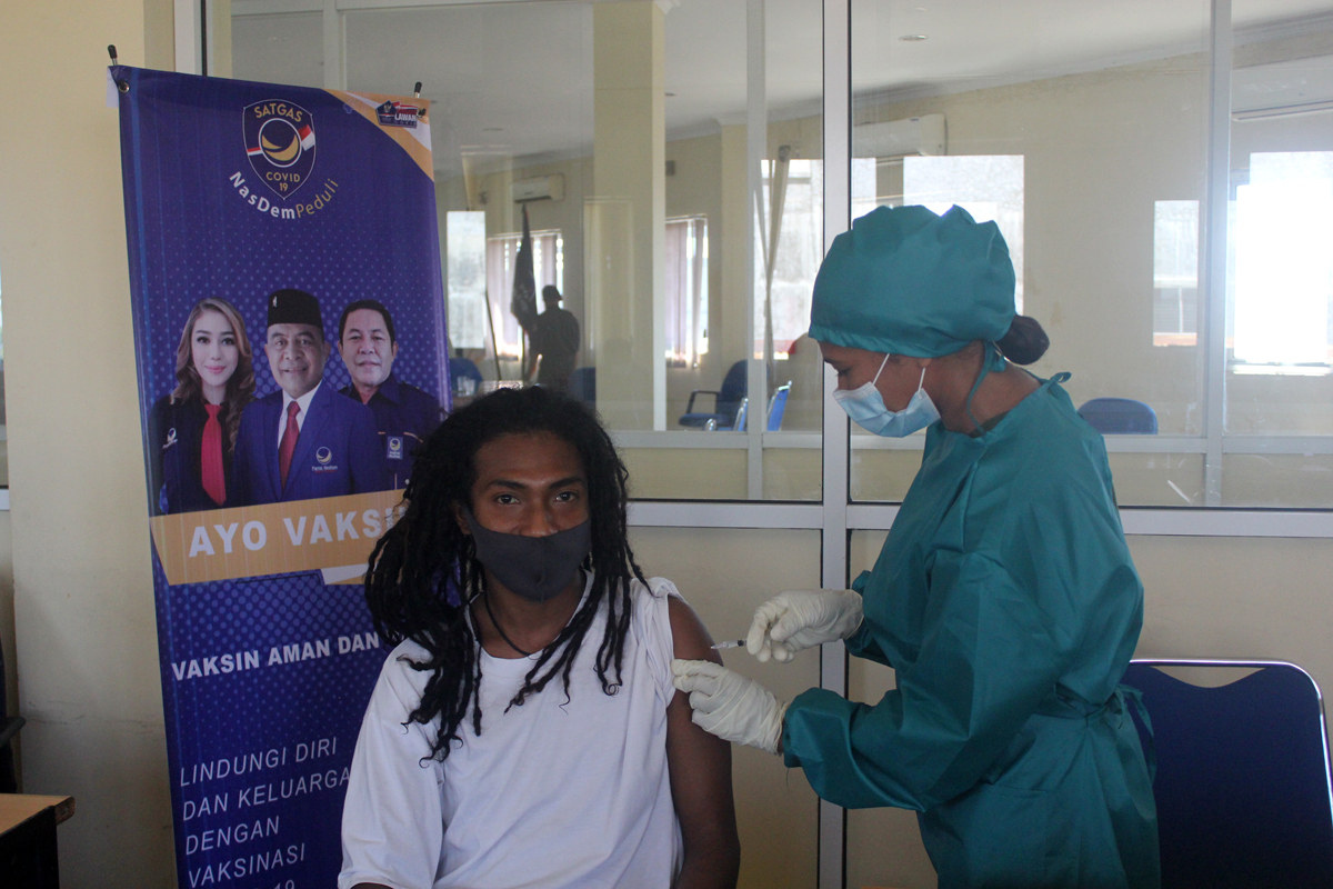 Vaksinasi di Jakarta Lampaui Target, NasDem Rambah Daerah Lain