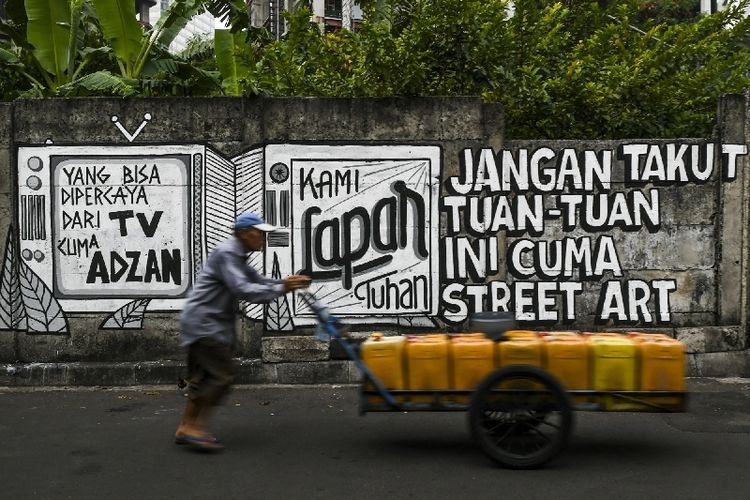 Mural di Tanah Abang sebelum dihapus warga