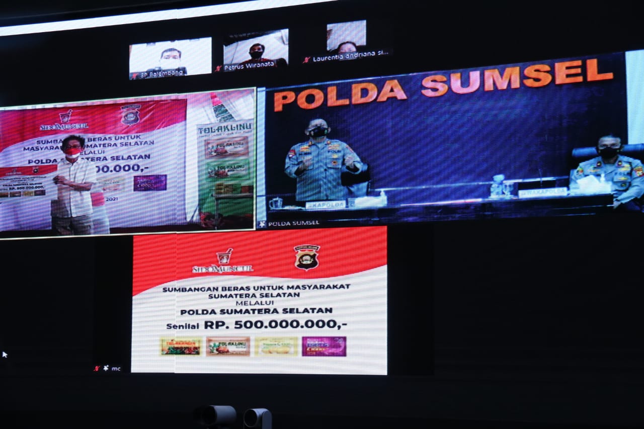 Penyerahan bantuan beras dari Sido Muncul kepada Polda Sumatra Selatan secara daring